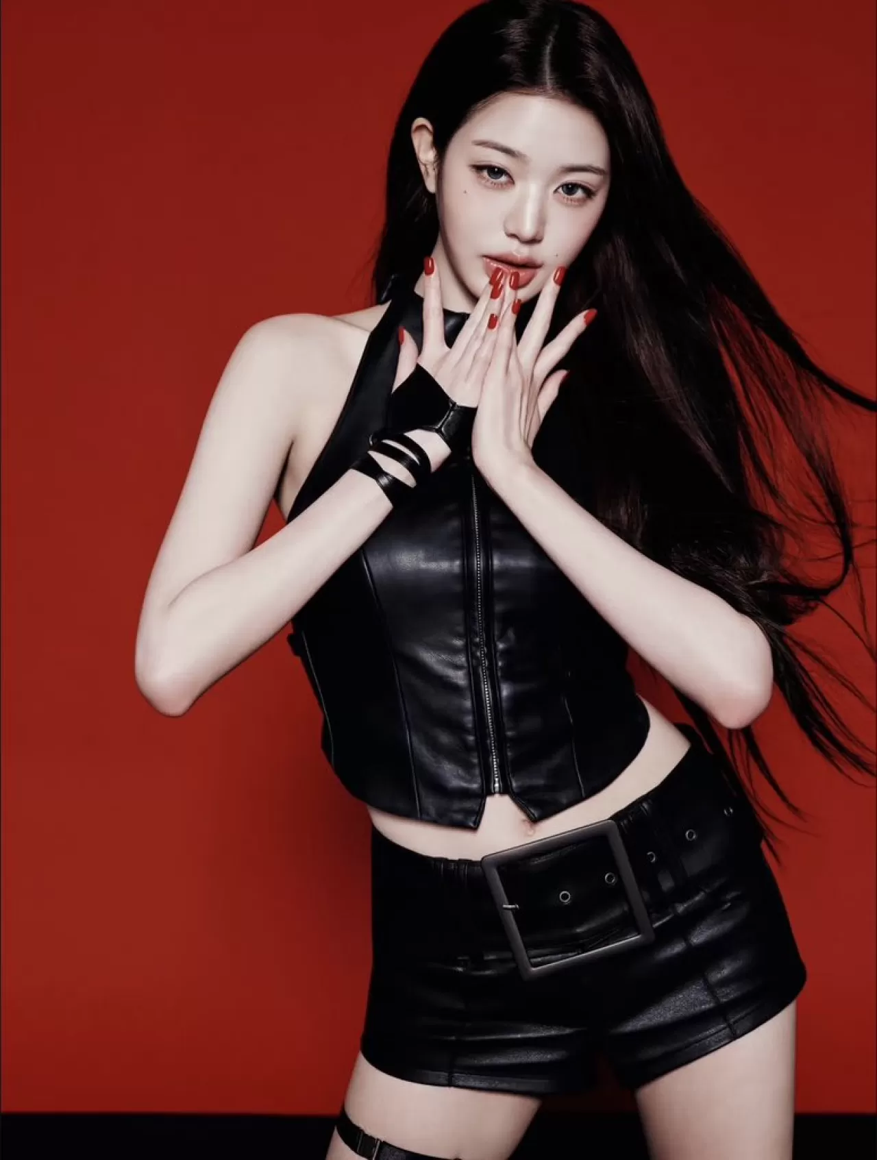 IVE'den Jang Won Young, 2026'da 3 Ay Liderlik Yaparak Zirveyi Belledi