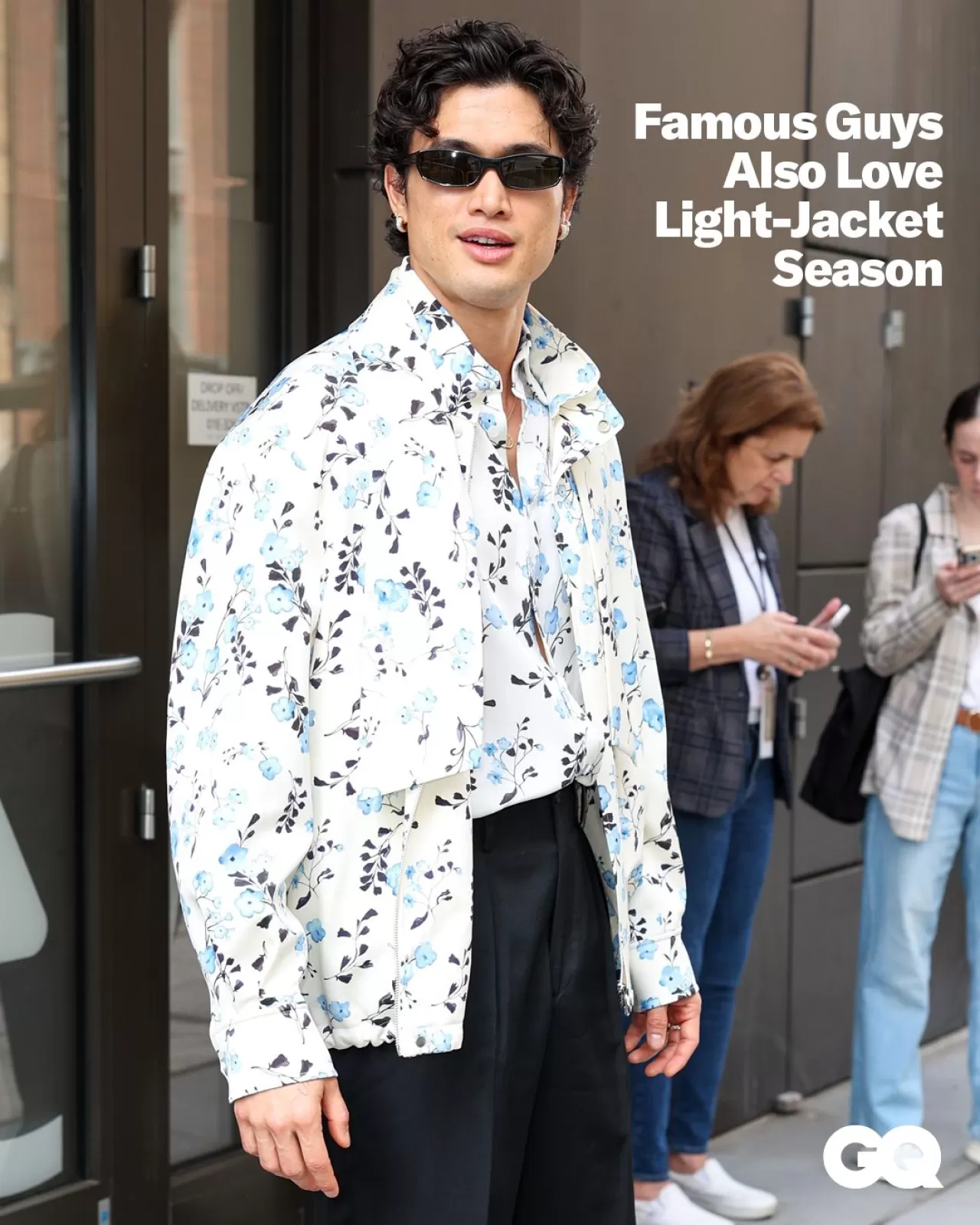 Hafif Dış Giyim: Hollywood'un Bu Bahar Tercih Ettiği Stil Anı Yakalayın