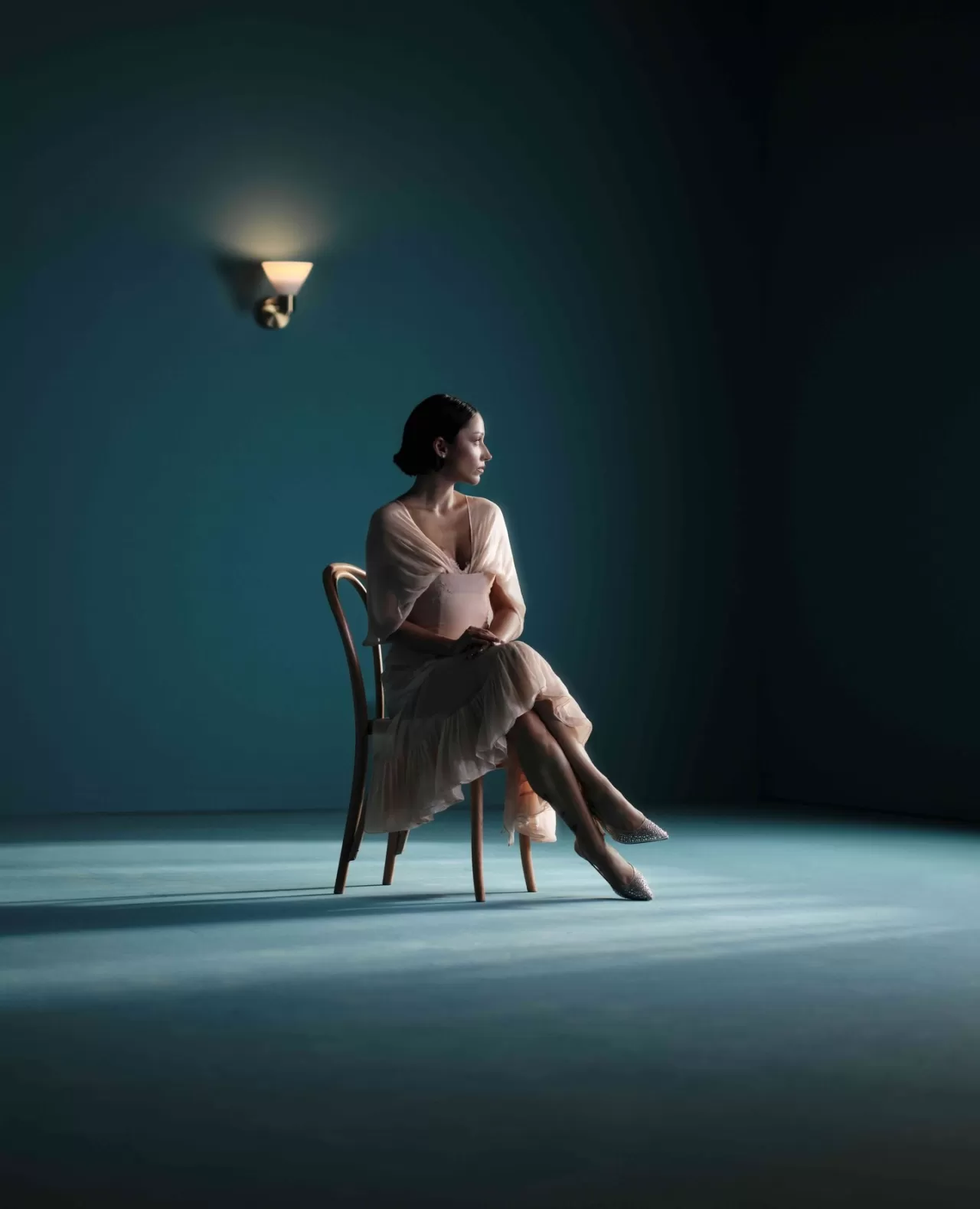 Zeynep Bastık'tan Yeni Single: "Misafir" Yayında