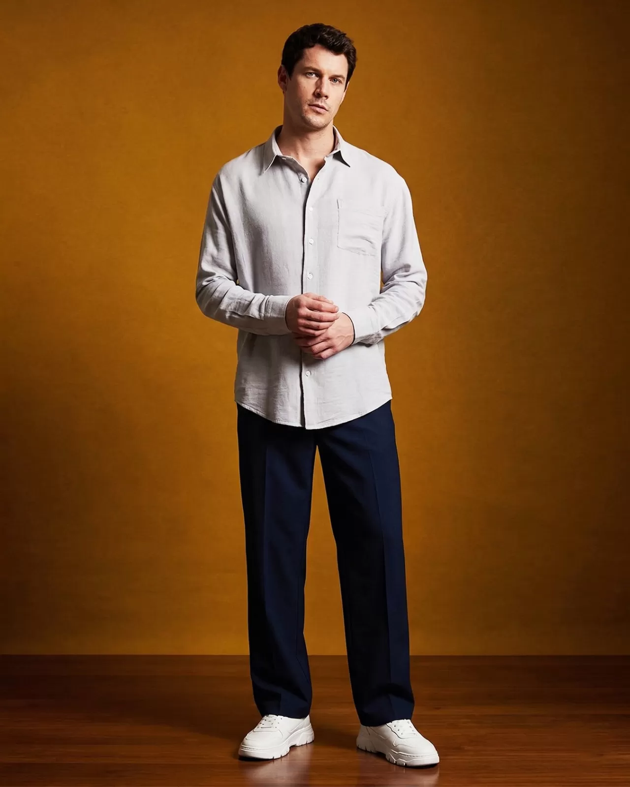 Tudors Gömlekleri: Yaz Stilinin Rahat ve Şık Çözümü