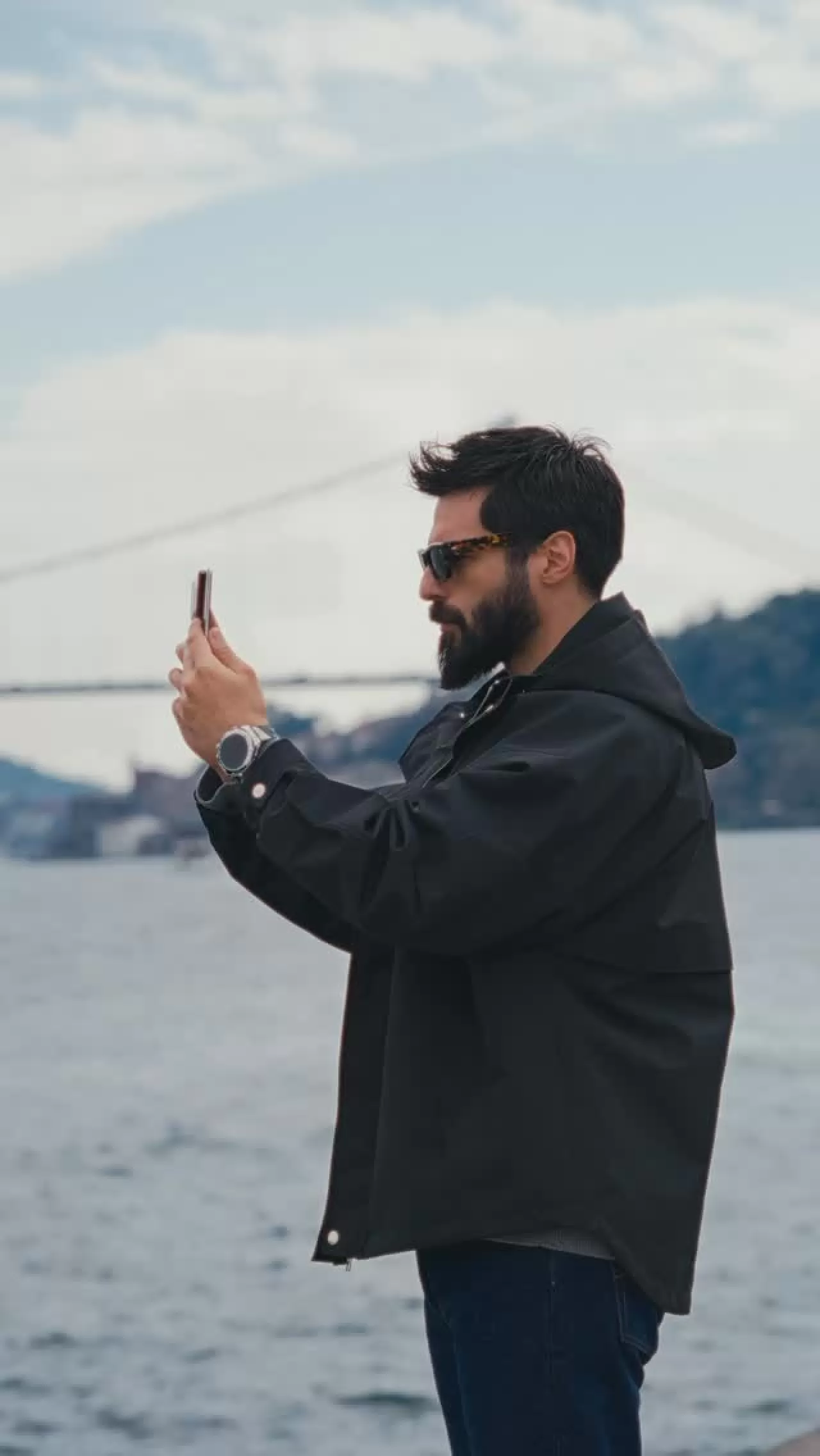 Huawei ve Serkan Çayaoğlu'dan Dijital İş Birliği: Tek Cihaz, Sınırsız Senaryo