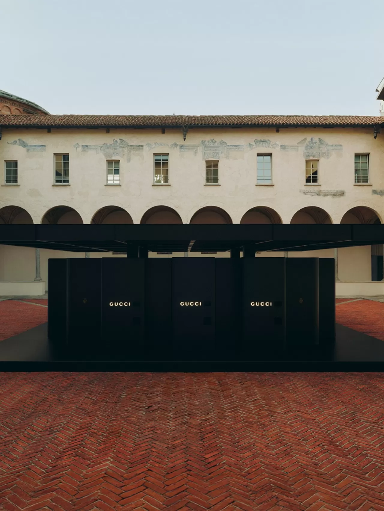 Demna Küratörlüğünde Gucci Memoria: 105 Yıllık Tarih Milano'da Sergileniyor