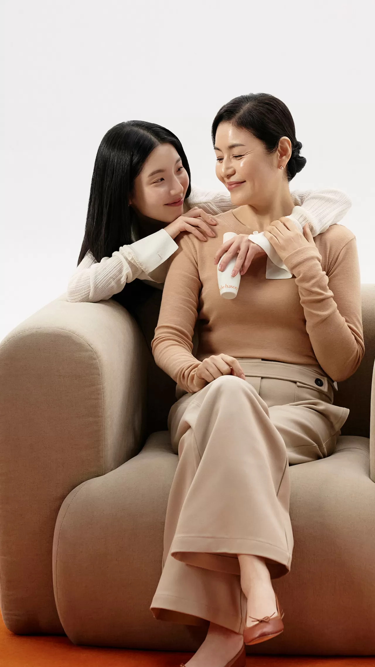 Güçlü Bir Marka Hikayesi: Sulwhasoo'nun Duygusal Reklam Kampanyası ve Yıldız Kadrosu