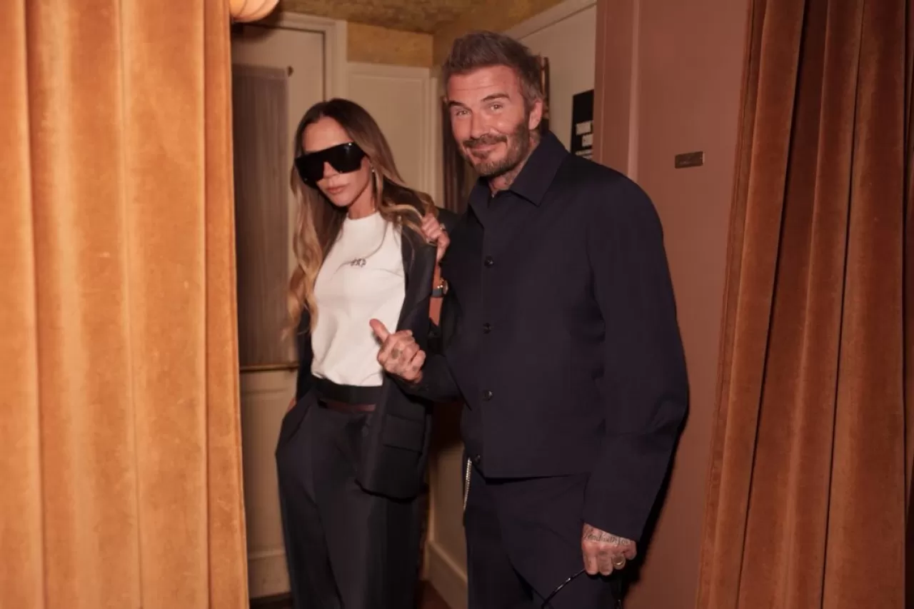 Victoria Beckham, Eşi David'i Sosyal Medyadan Kutladı