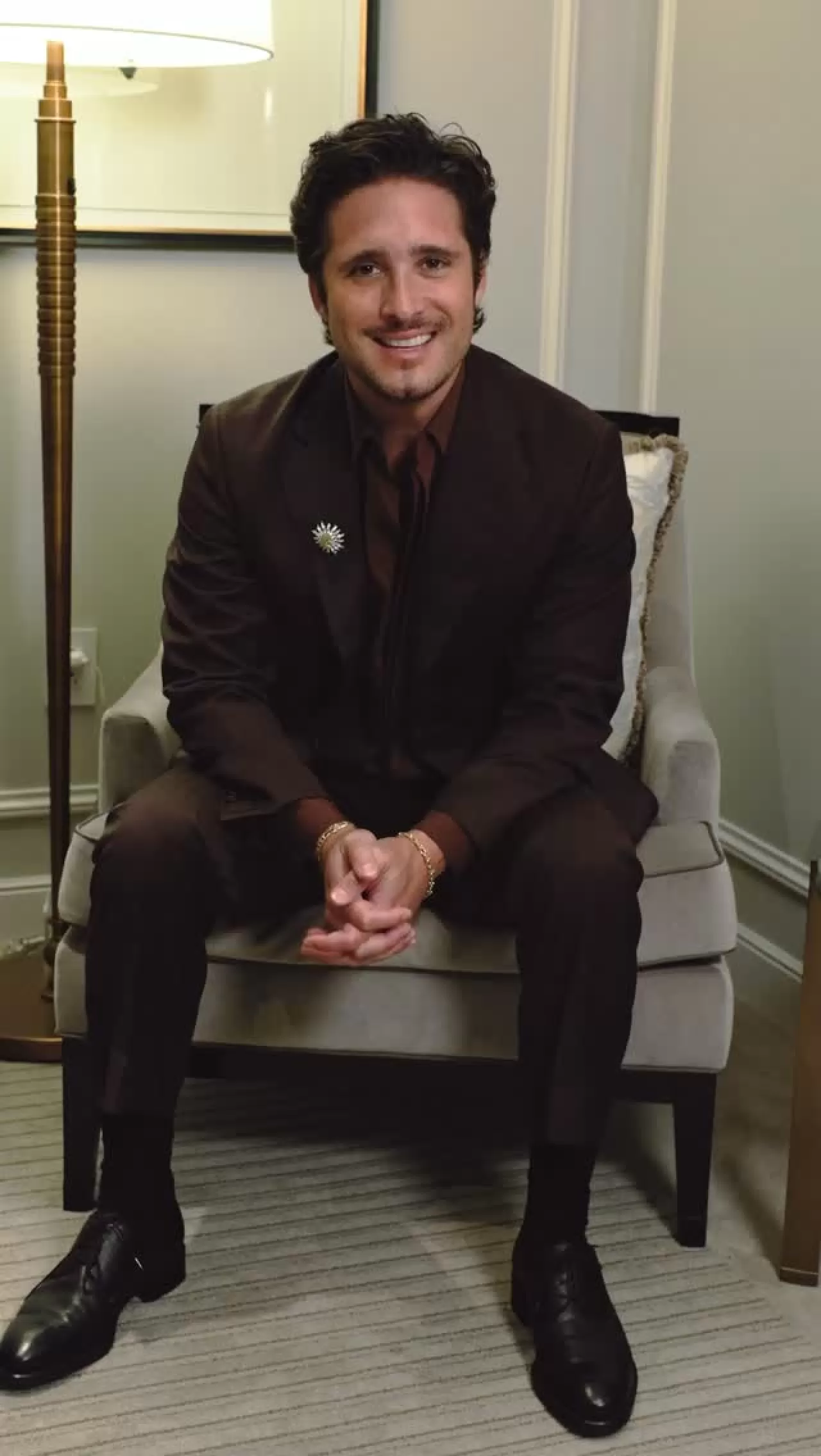 Diego Boneta, Tiffany & Co.'nun Blue Book 2026 Lansmanında Erkek Modasını Yeniden Tanımladı