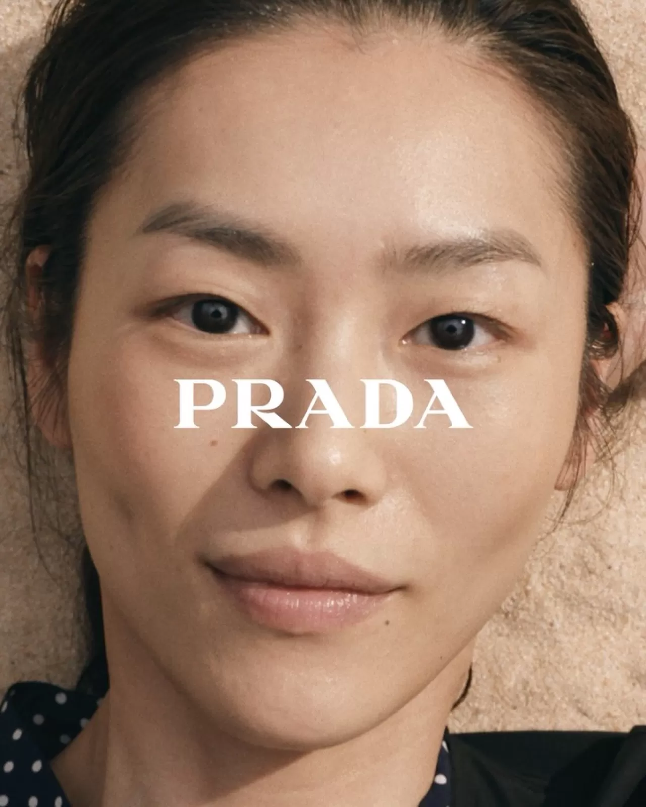 Prada'nın Gökyüzünde Yüzen Yaz Koleksiyonu: Lüks Modada Sınırlar Kalkıyor