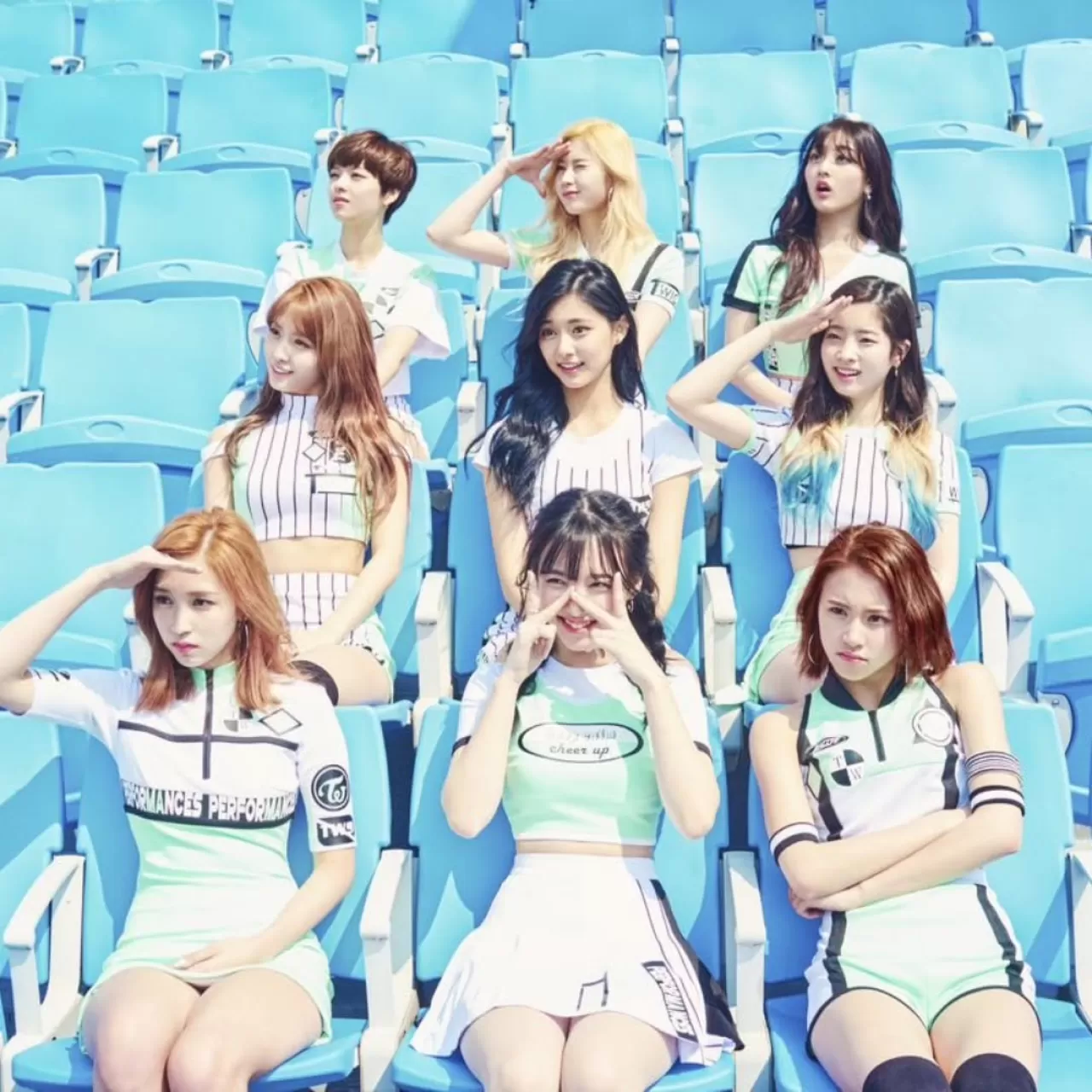 TWICE'in "Cheer Up" Şarkısı 10. Yılında Hala Rekor Kırıyor