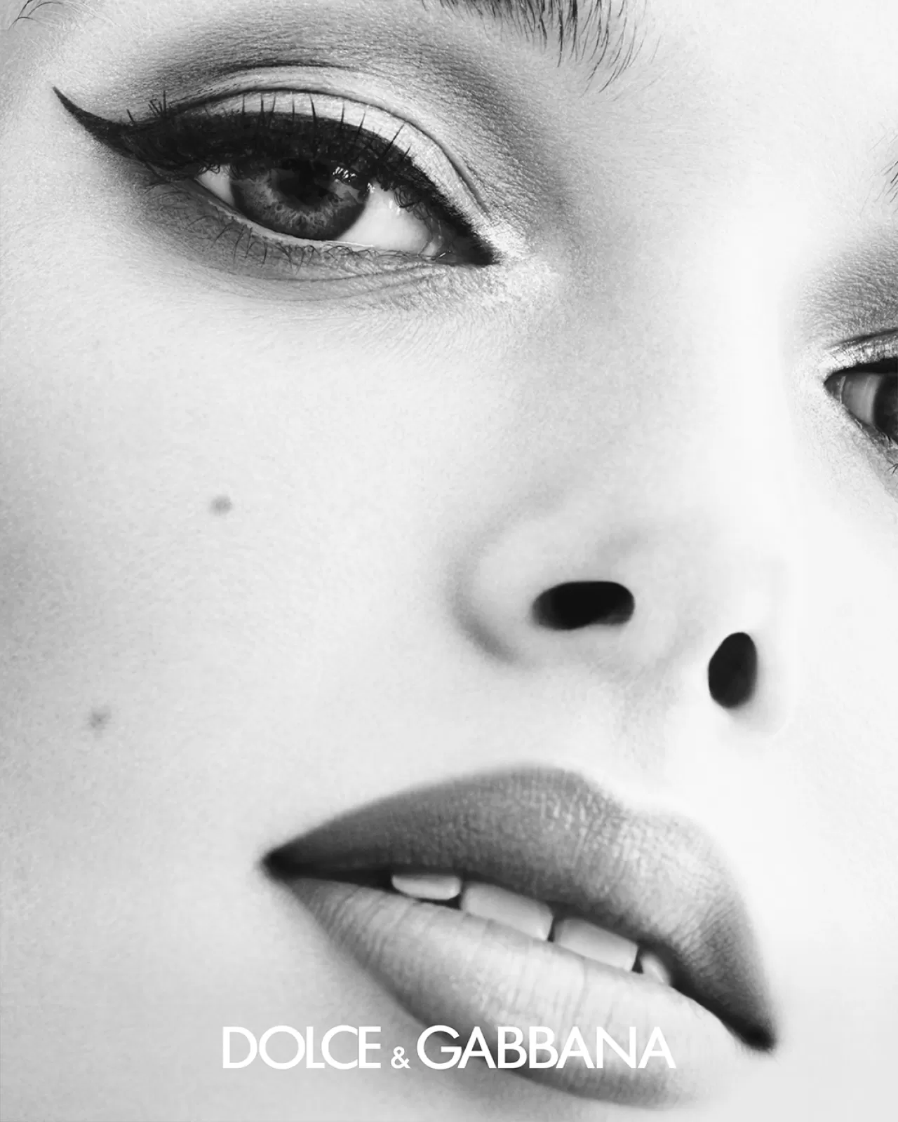 Dolce & Gabbana'nın Yeni Kampanyası: Stella Hanan, Steven Meisel Objektifinde