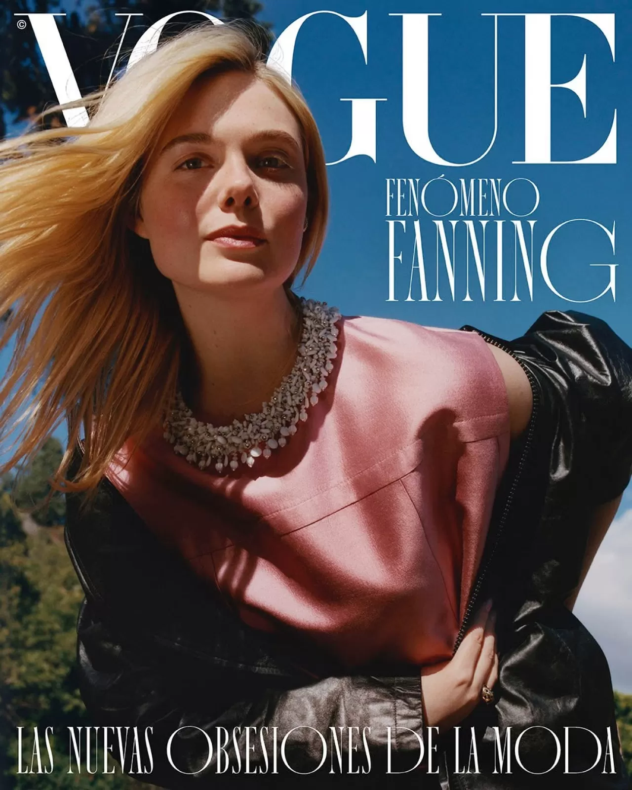 Elle Fanning Vogue Spain'de Prada SS26 İle Öne Çıktı