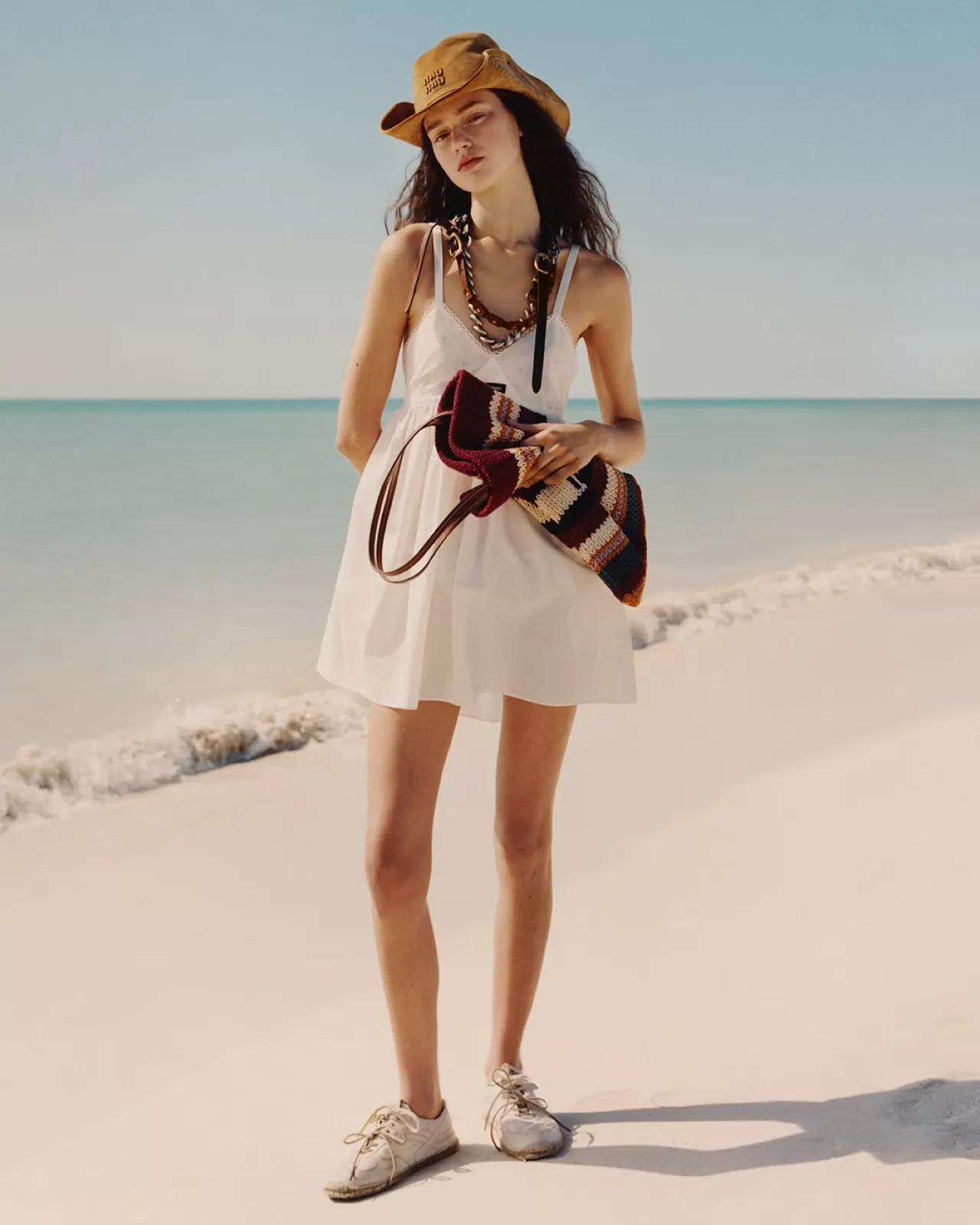 Miu Miu 2026 Yaz Koleksiyonu: Özgür Hareket ve Vintage Esintili Parçalar