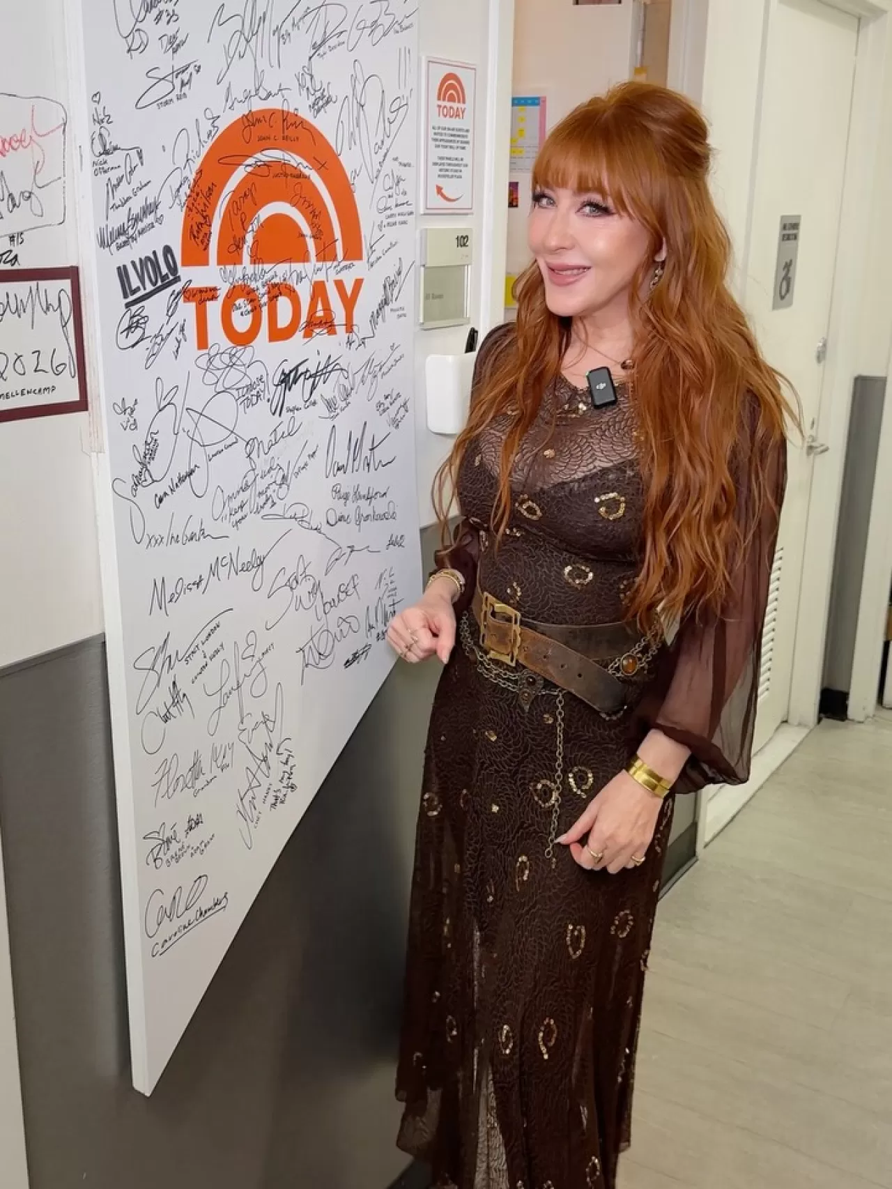 Charlotte Tilbury Today Show'da 5 Dakikada Işıltı Sırlarını Paylaştı