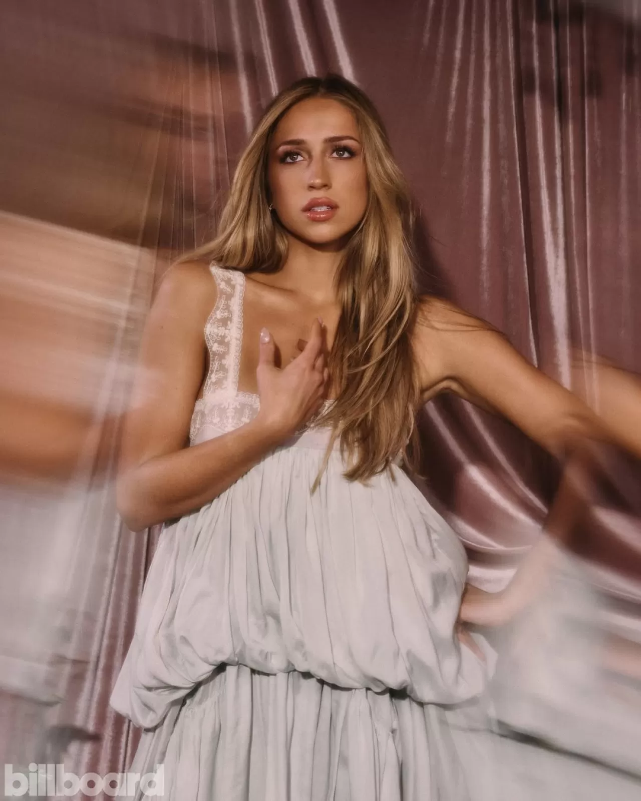 Tate McRae, Billboard Women in Music 2026'da 