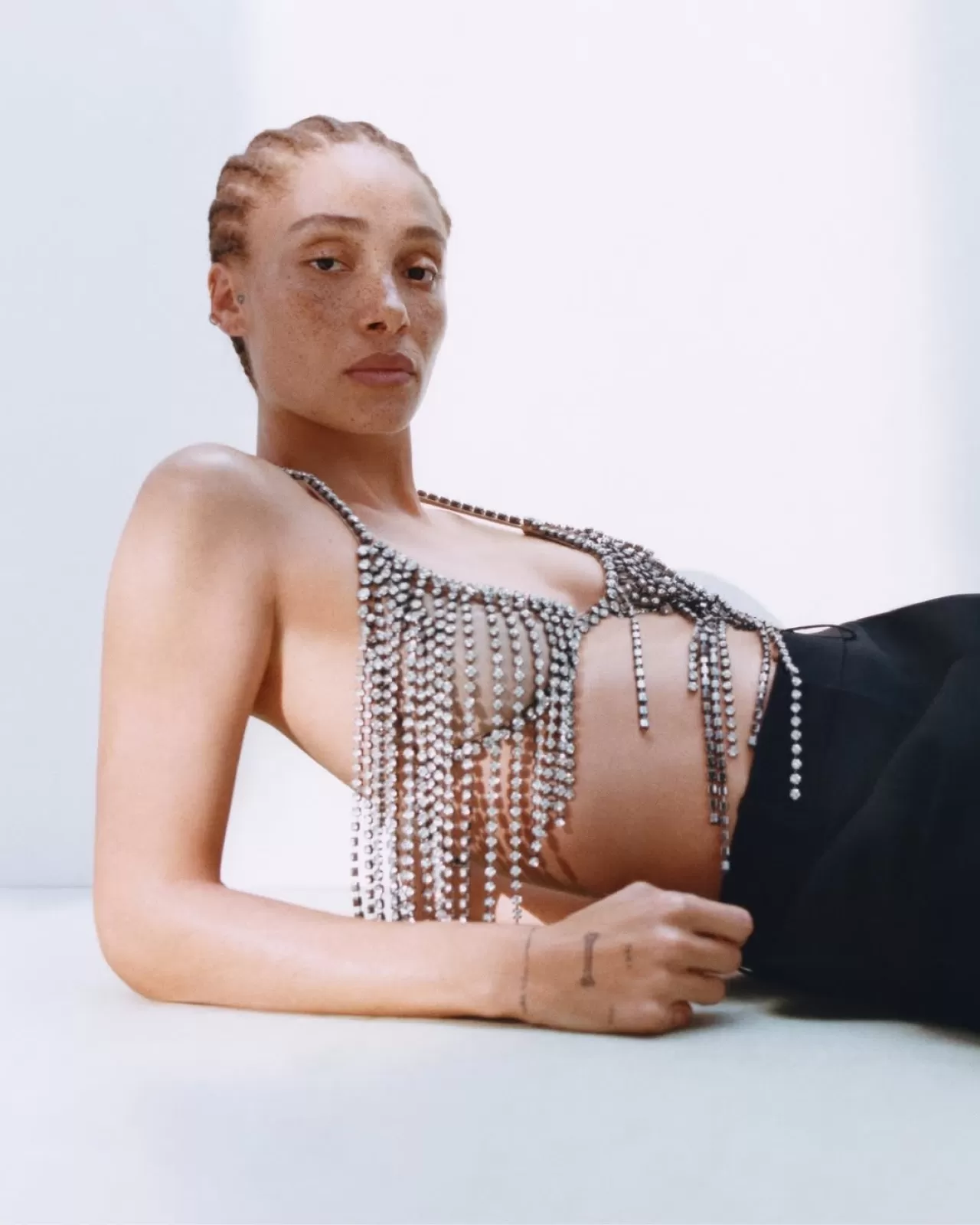 H&M ve Stella McCartney'nin Metallic Koleksiyonu 7 Mayıs'ta Satışta