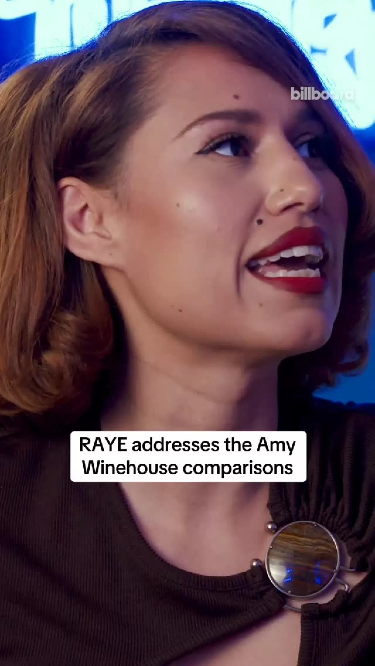 RAYE, Amy Winehouse Karşılaştırmalarına Tepki Verdi: 