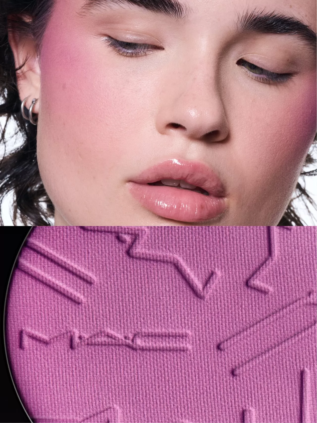 MAC Cosmetics'ten Yeni Allık: Skinfinish Colourstruck