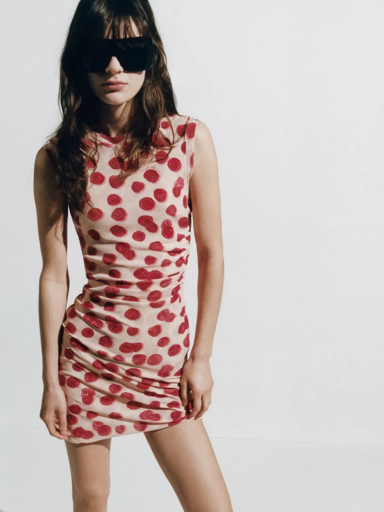 Stella McCartney'den %100 Sürdürülebilir 'Summer of Love' Koleksiyonu