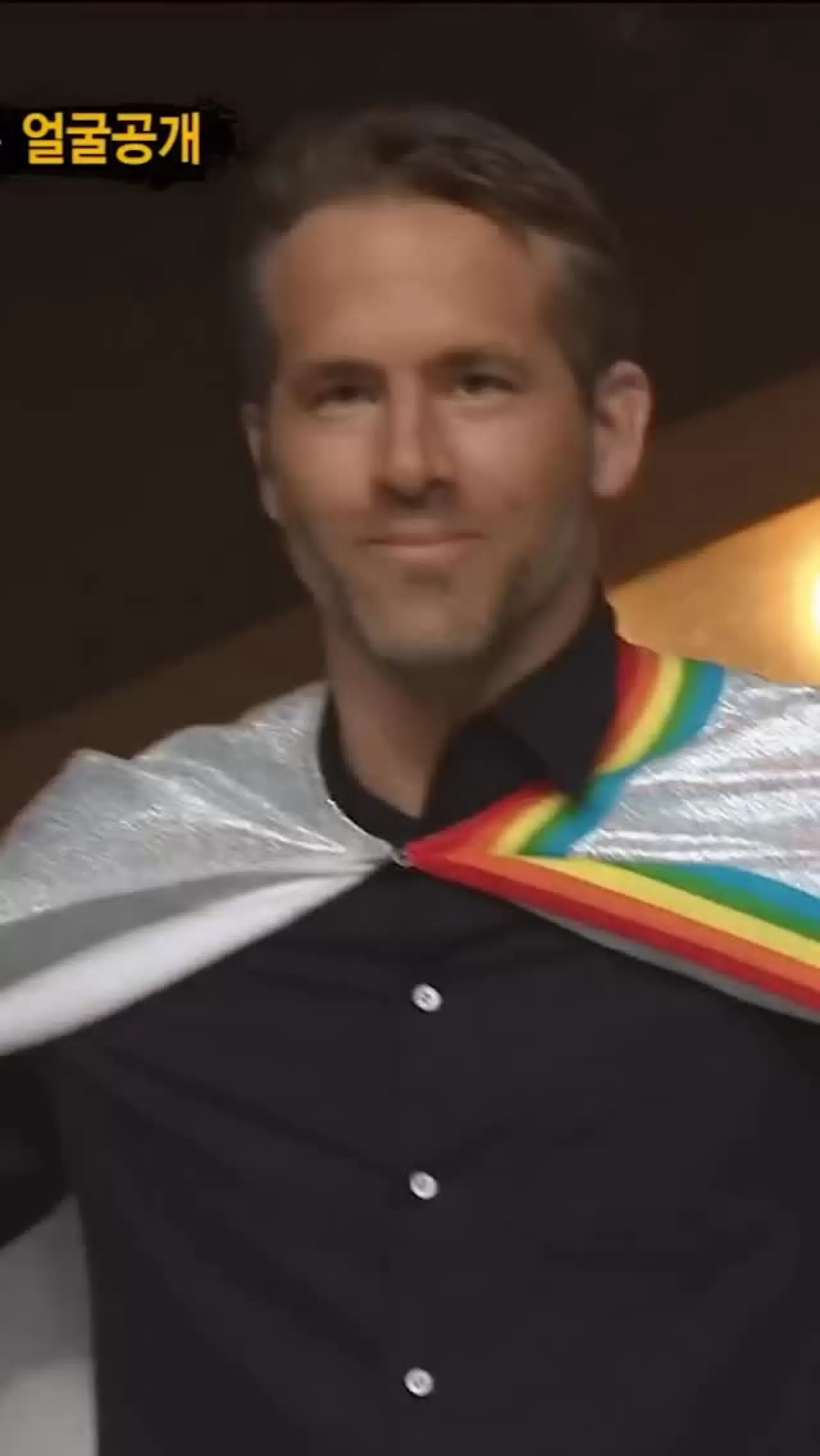 Ryan Reynolds, Masked Singer'daki Annie Performansı İçin 