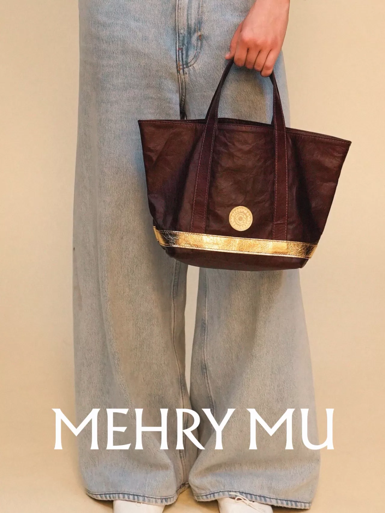 Mehry Mu'nun 250 Gramlık Cosima Tote Çantası Hafif Lüksü Yeniden Tanımlıyor