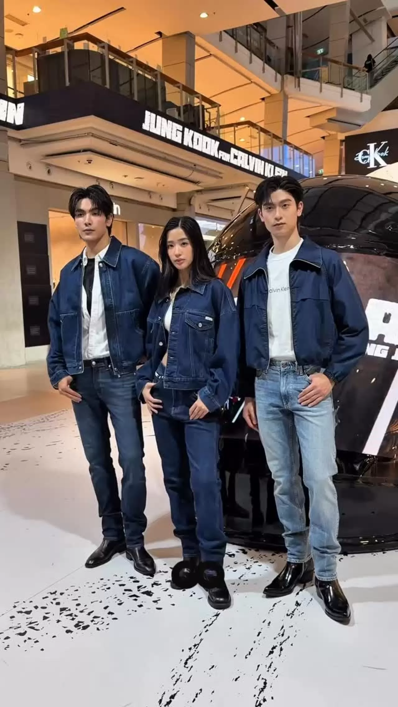 Jung Kook ve Calvin Klein'dan Bangkok'ta Dev Pop-Up Store