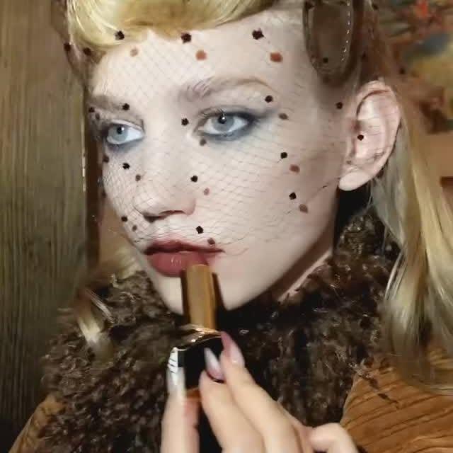 Anna Sui Koleksiyonu: Divine Beauty, Önemli Yüz ve Diş Ürünleriyle