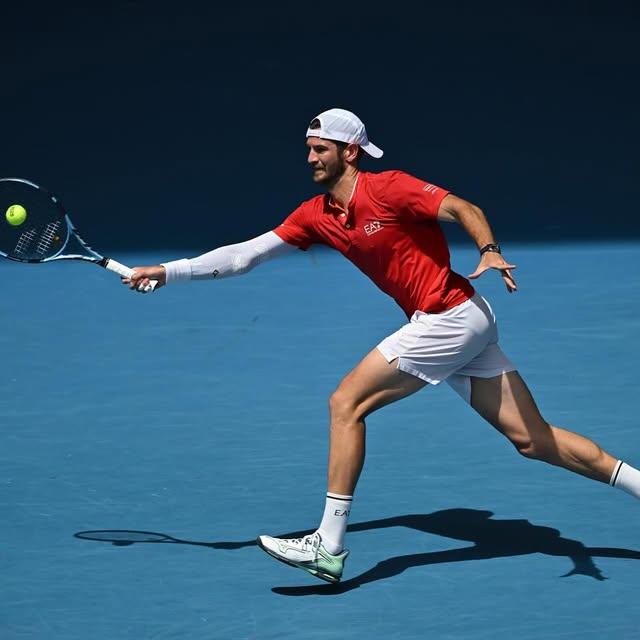 Emporio Armani, İtalyan Uluslararası Dünya Tenis Turnuvasının Resmi Giyim Sponsoru Olarak Yeni Bir Bölüm Açıyor