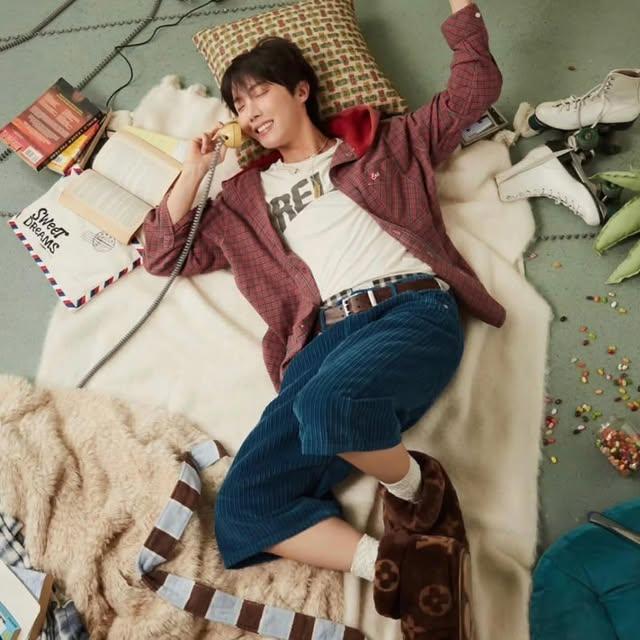 BTS'nin J-Hope'u, Askeri Hizmetten Sonrasının İlk Tekliğini Yayınladı