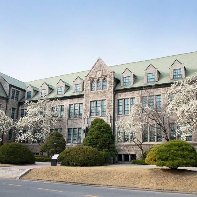 Dior, Ewha Üniversitesi ile Eğitim İşbirliğini Genişletiyor