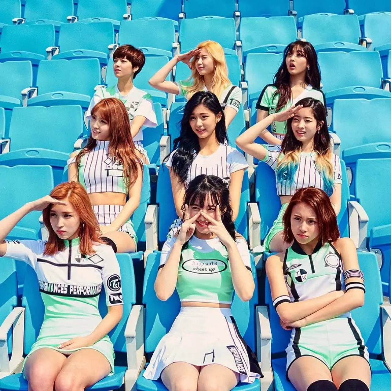 TWICE, On Yıl Önce Bugün Çıkış Yaptı