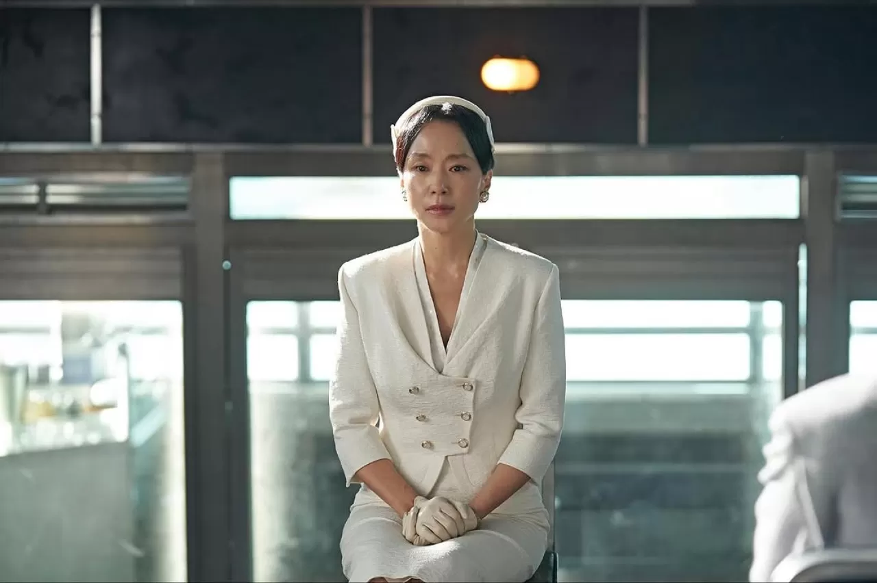 Netflix Filminde Jeon Do-yeon'un Sürpriz Konuk Oyuncu Performansı