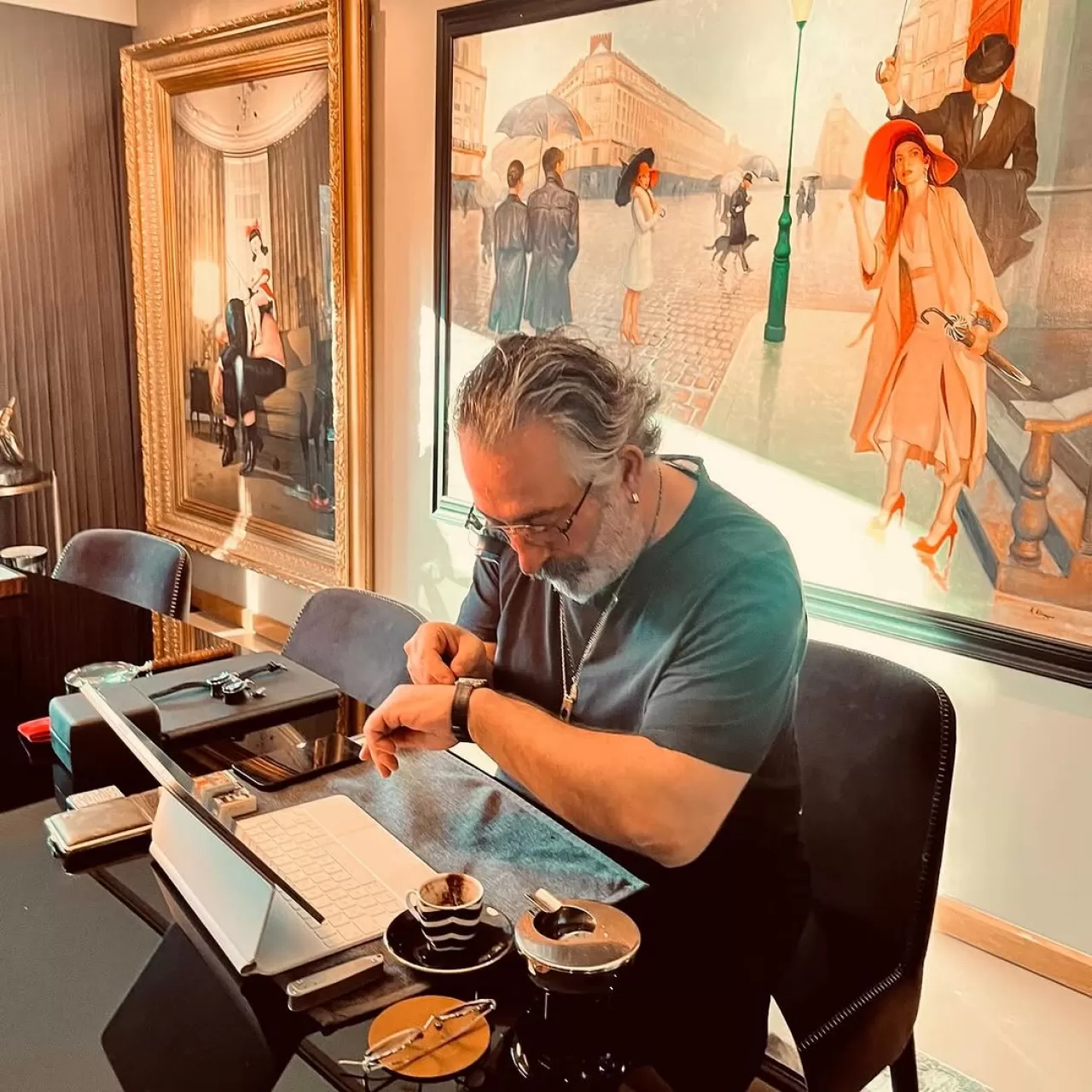 Cem Yılmaz, Yeni Projesi Anlat Profesör ile Ekranlara Dönüyor