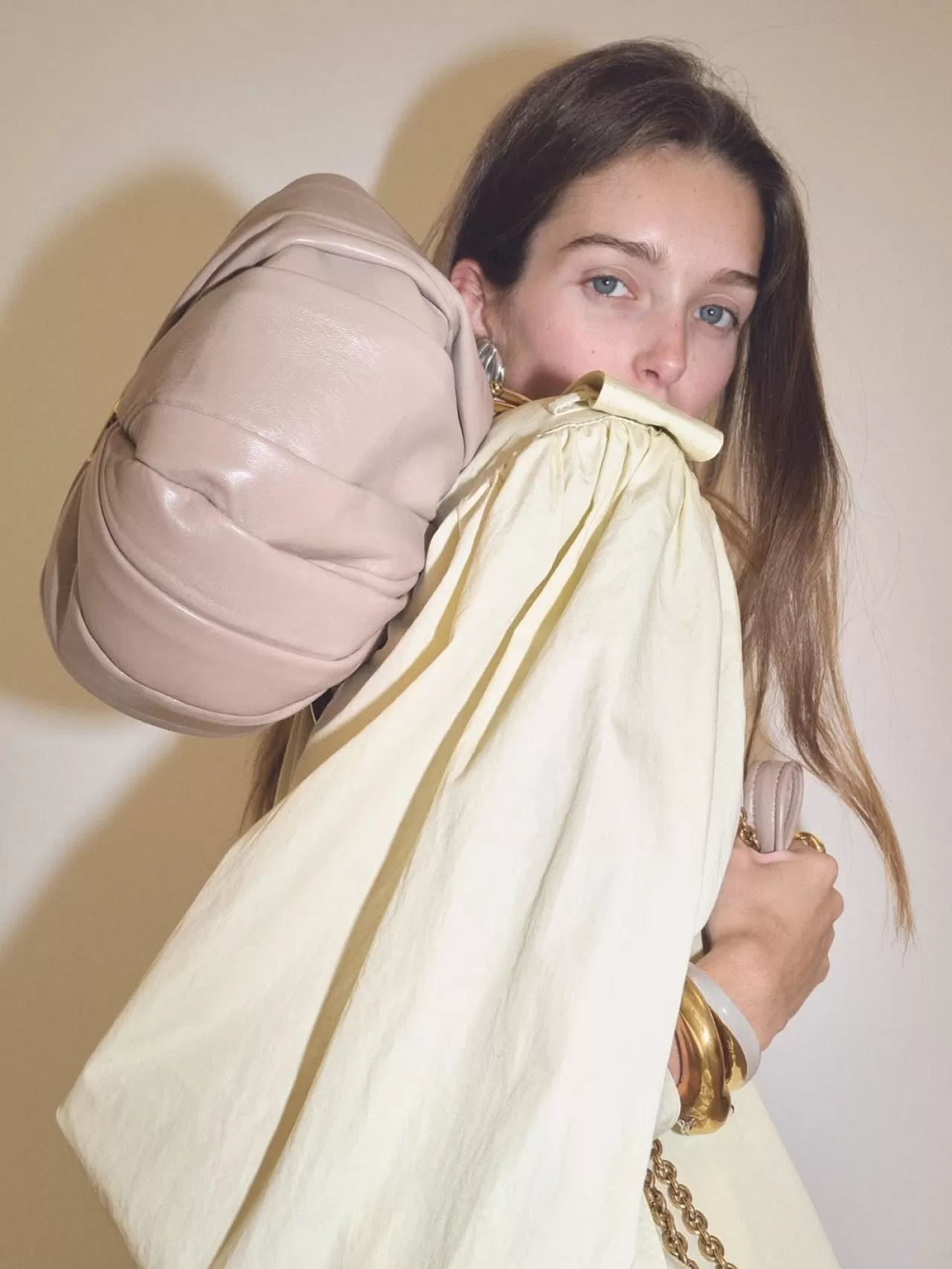 Chemena Kamali'nin Chloé Summer 2026 Koleksiyonu Modaev Sahnesinde