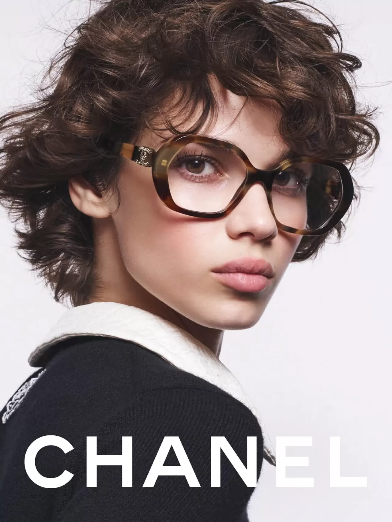 Chanel'den Sonbahar-Kış 2025-26 Gözlük Koleksiyonu: Zarafetin Zamansız Kodları