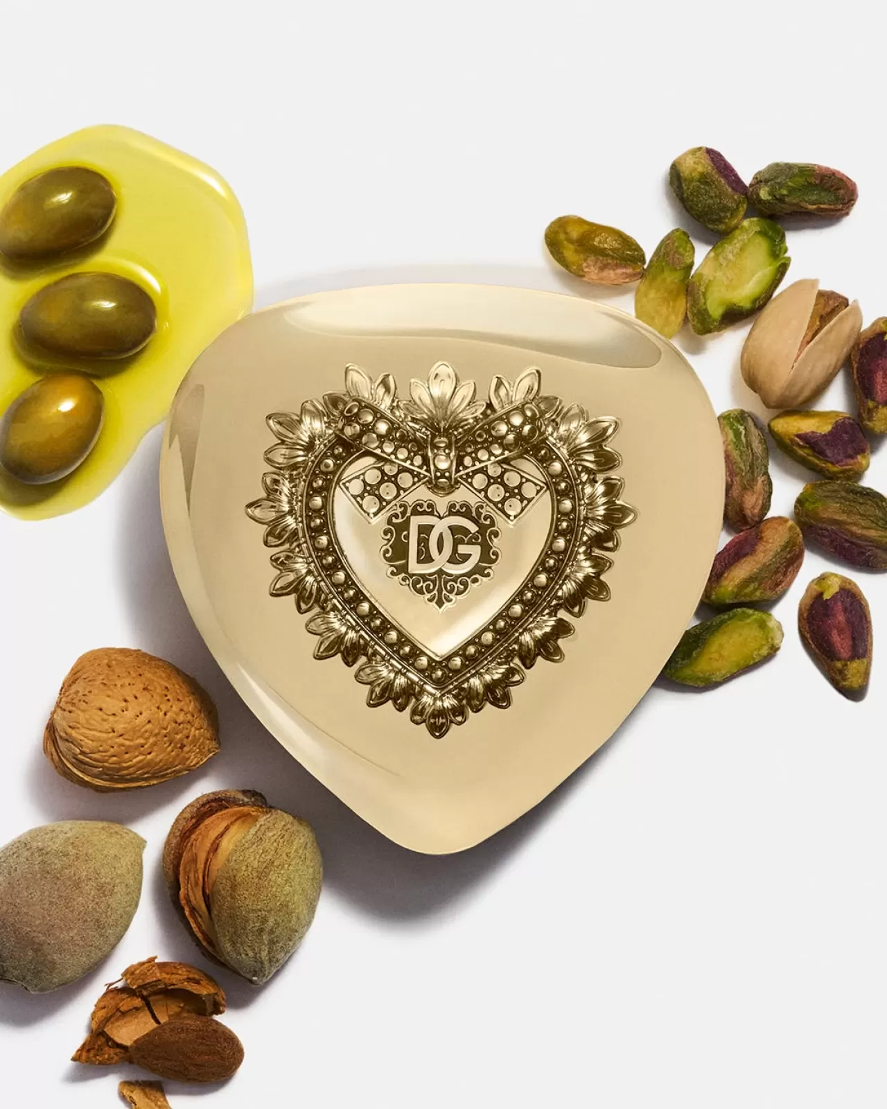 Dolce&Gabbana Beauty, Cilt Bakımı Esinli Yeni Makyaj Paletini Tanıttı