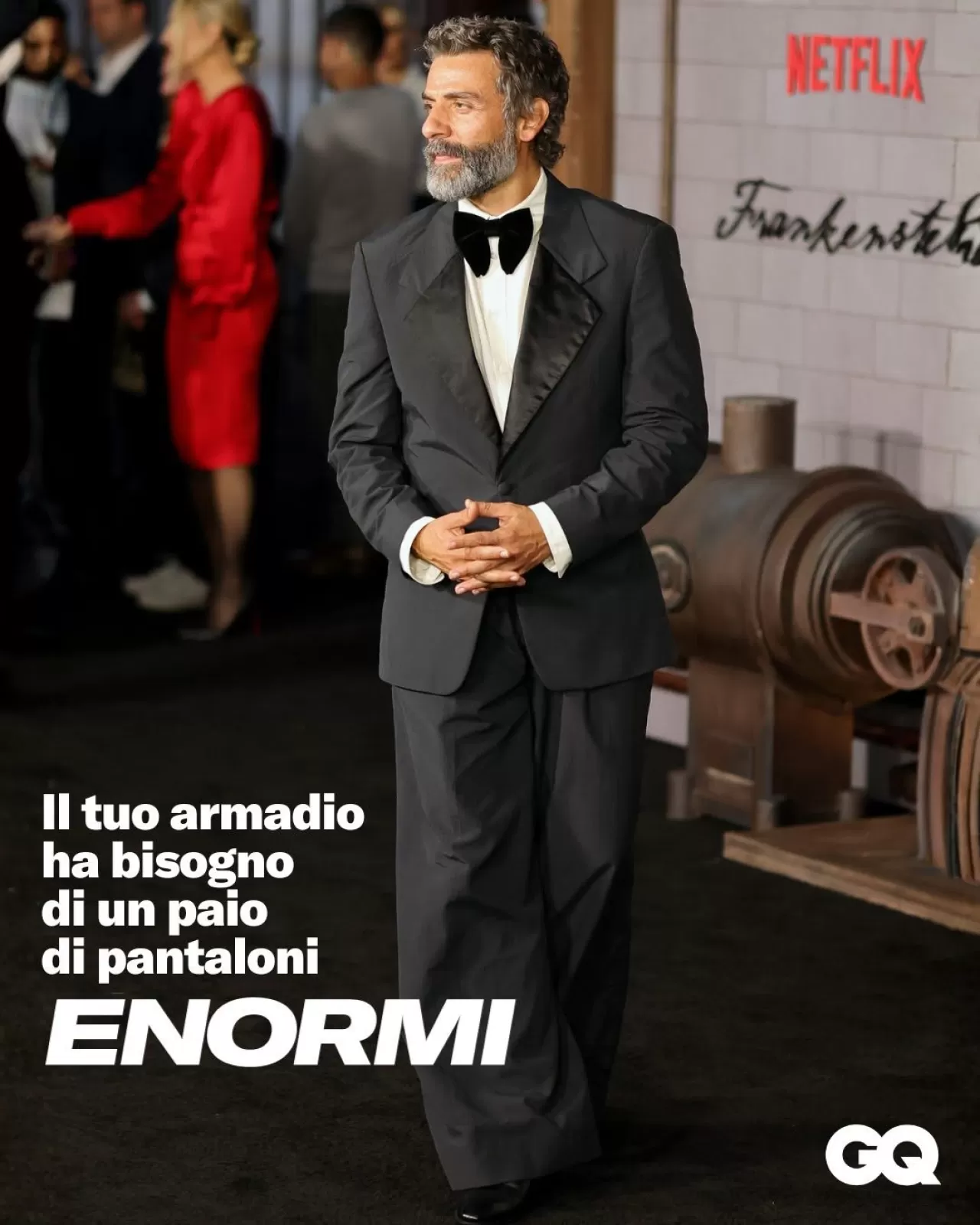 Oscar Isaac'ın Geniş Pantolon Tarzı, Frankenstein Galasında Moda Gündemi Oldu