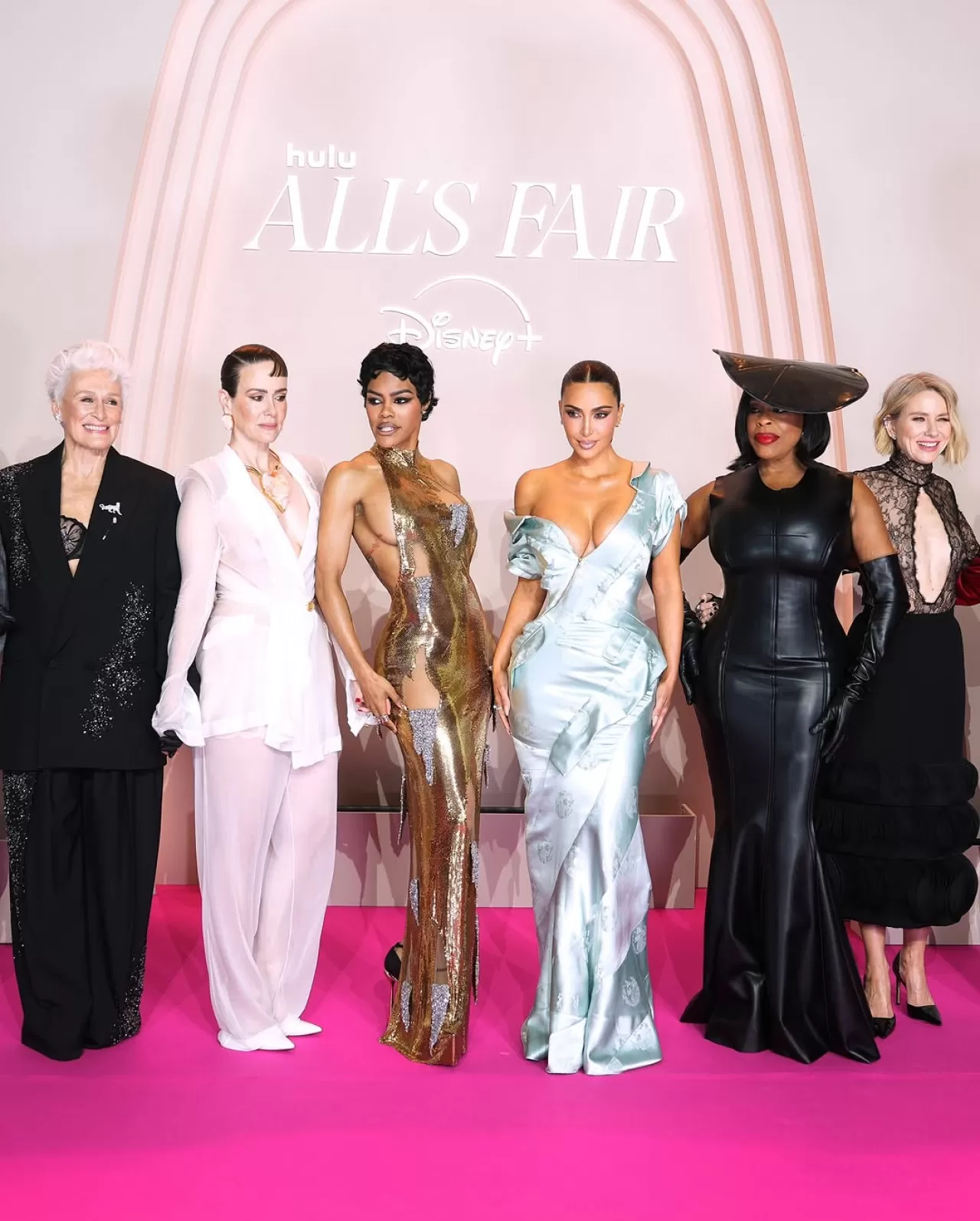 Paris'te 'All's Fair' Galası: Kim Kardashian Dior Vintajıyla Dikkat Çekti