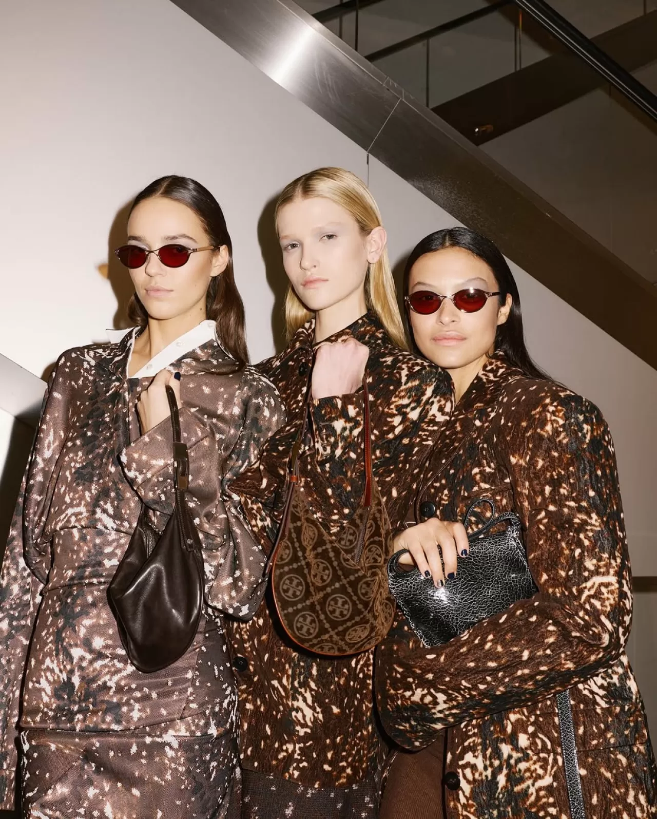 Tory Burch'in Sonbahar 25 Koleksiyonundan Geyik Deseni Modada Global Bir Fenomen Haline Geldi