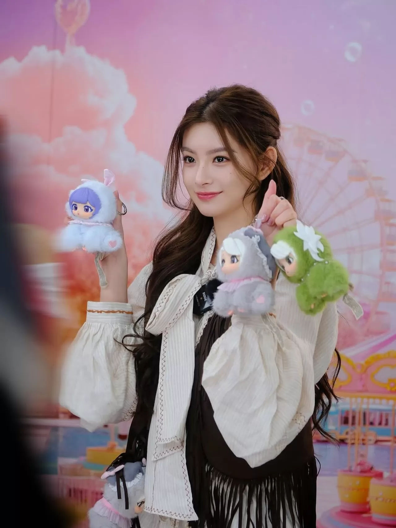 Everglow'dan Yiren Studio'nun Yeni Weibo Paylaşımı