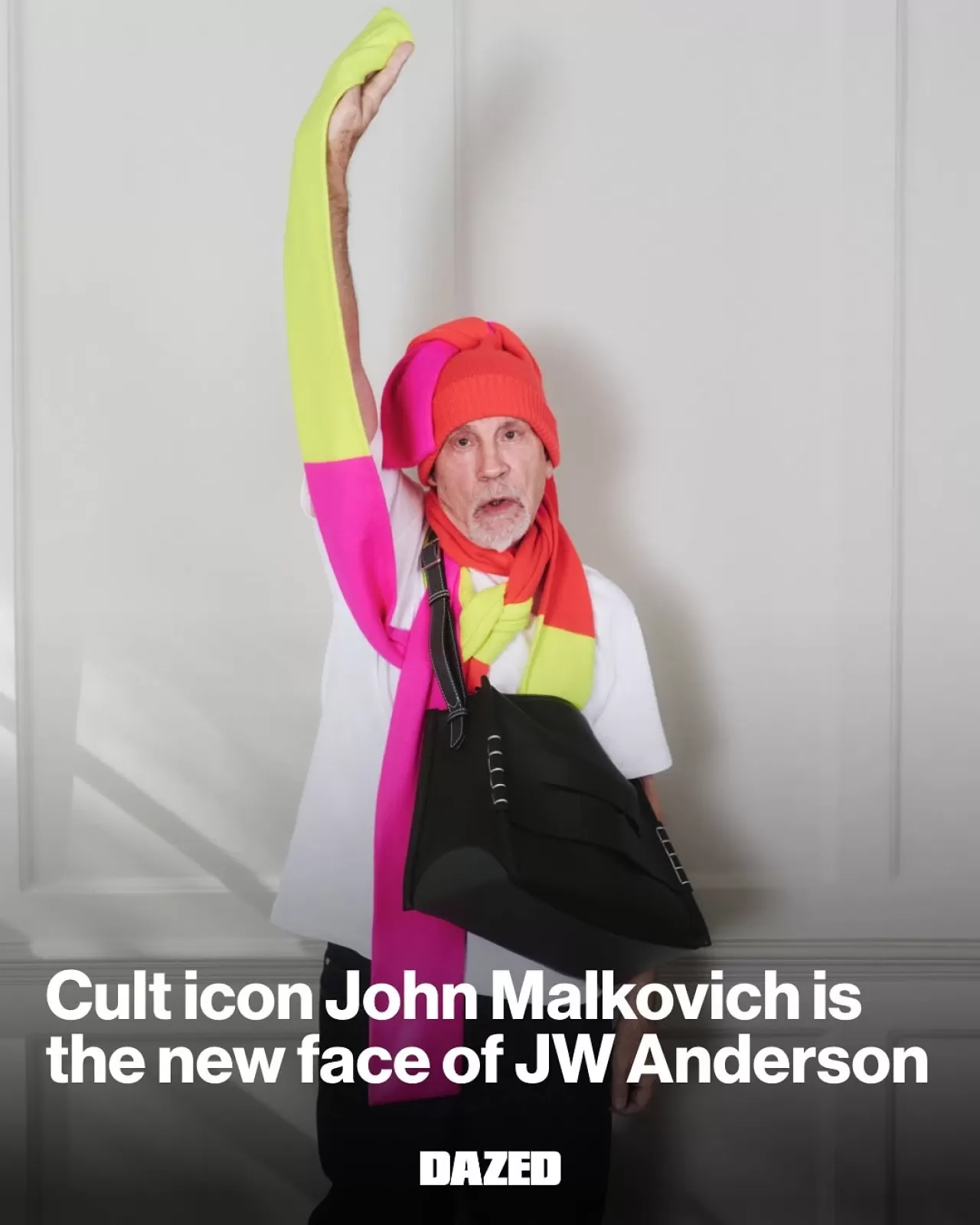 John Malkovich, JW Anderson'ın Yeni Reklam Kampanyasında Yer Alıyor