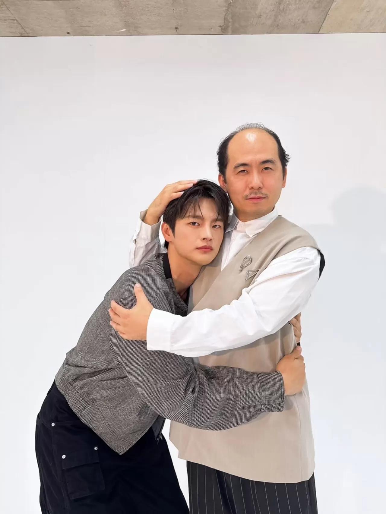 Japon Komedyenin Duygusal Öz Tanıtımı: 