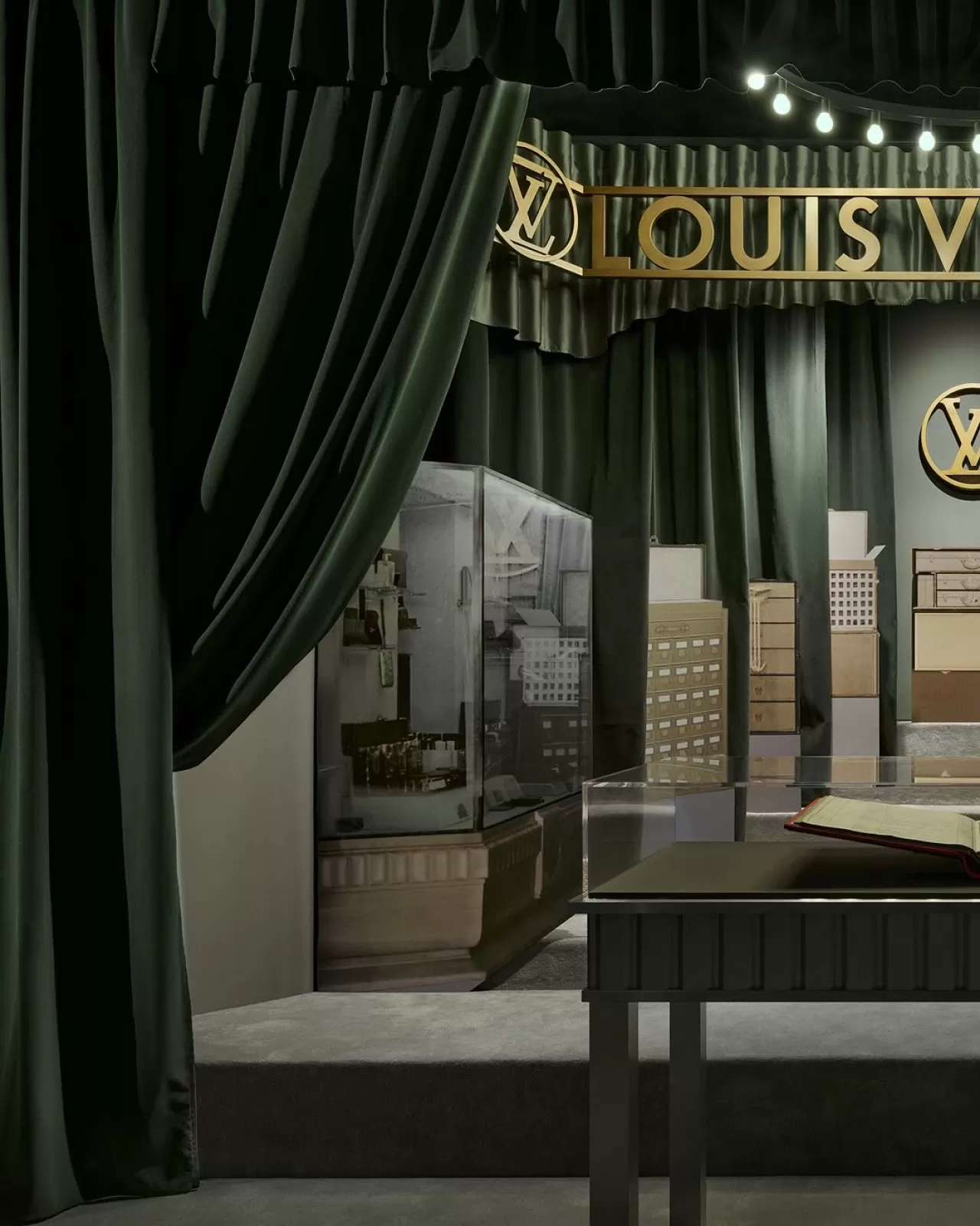 Louis Vuitton, 1925 Uluslararası Sanat Dekoratif ve Modern Sanayi Sanatları Sergisi'ndeki Köklerine Dayanan