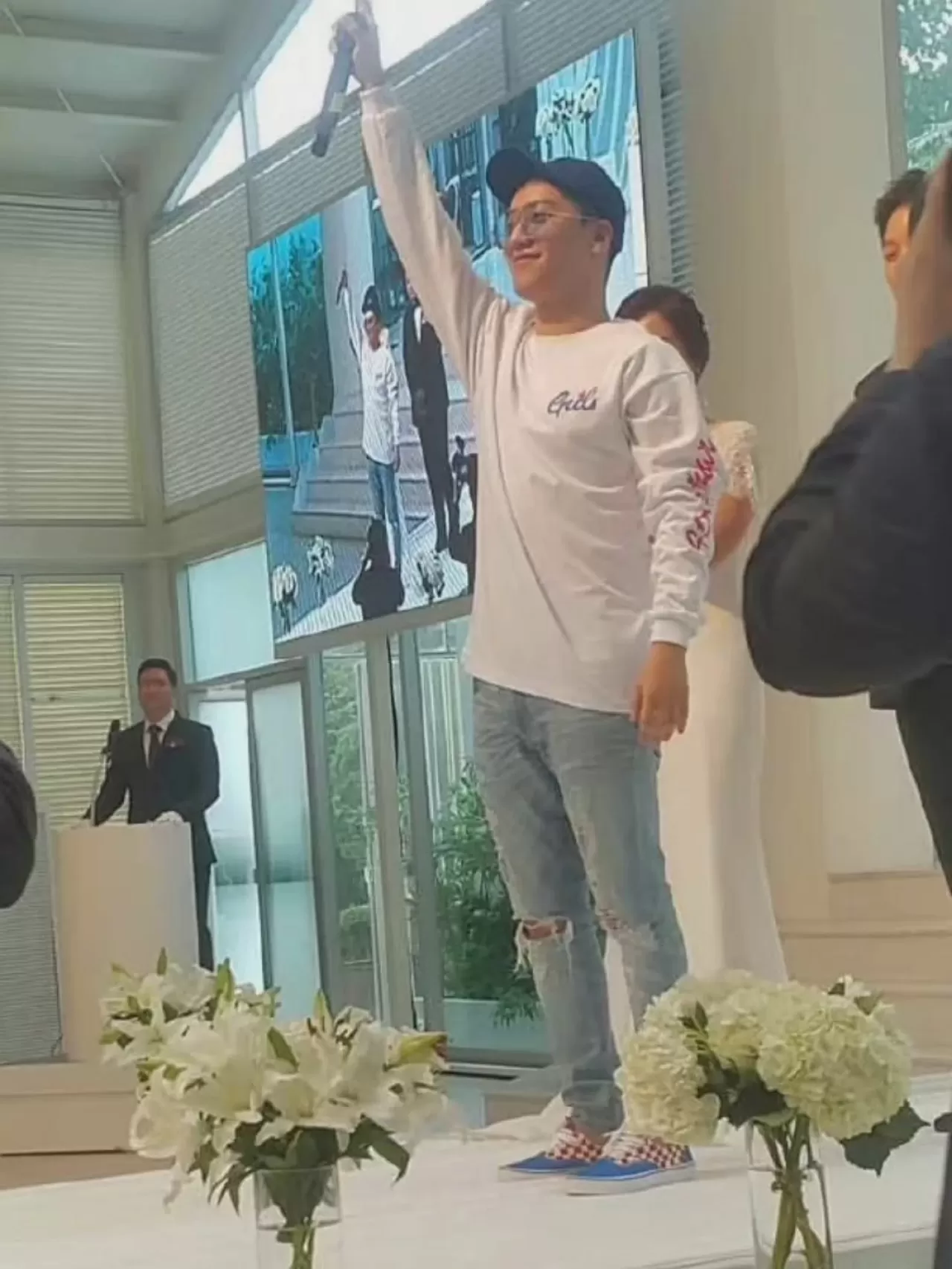 Eski BIGBANG Üyesi Seungri, Lee Seunghyun'un Düğününde Görüntülendi