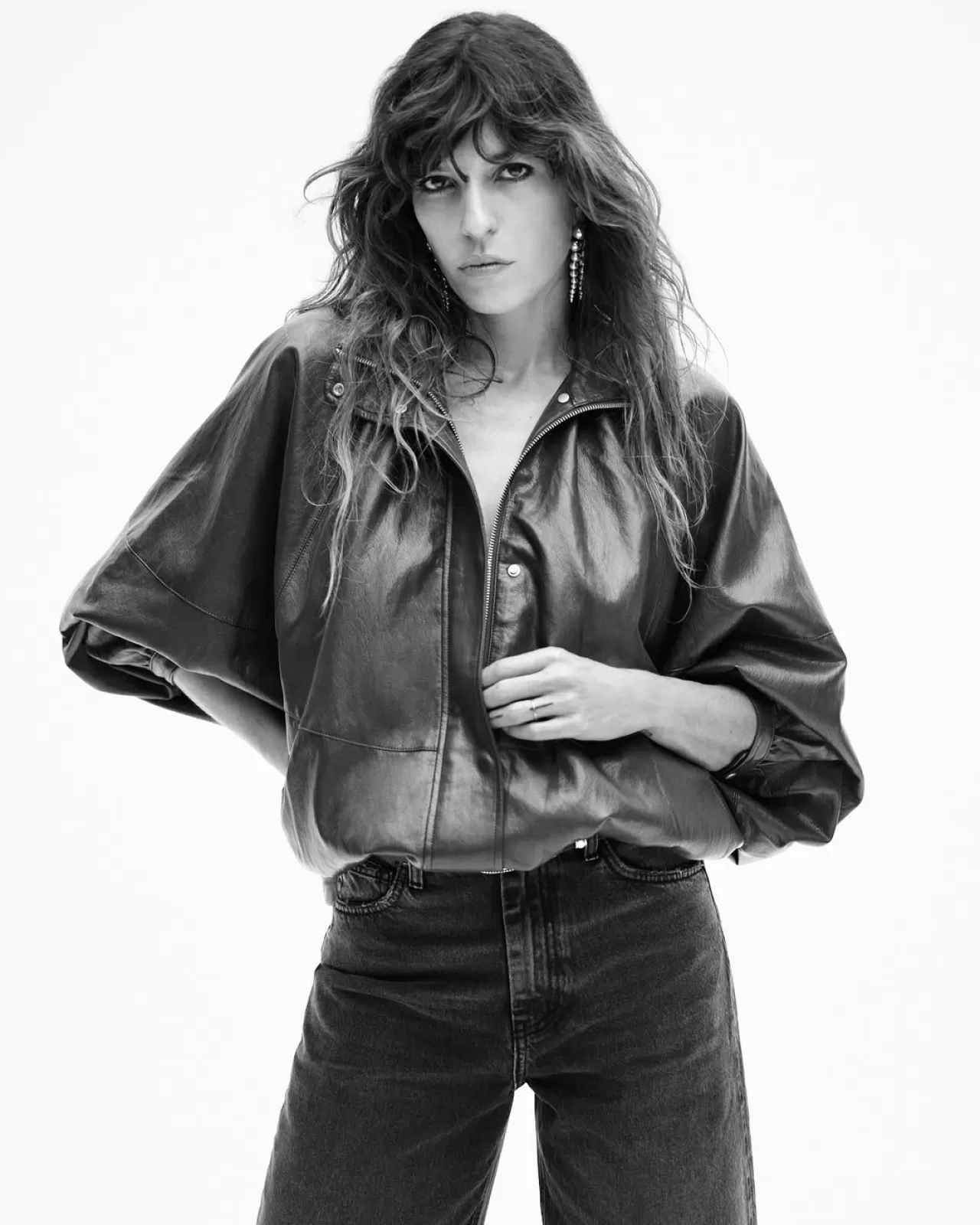 Zara, Yeni 'ZW Collection' Kapsamında Lou Doillon İş Birliğini Duyurdu
