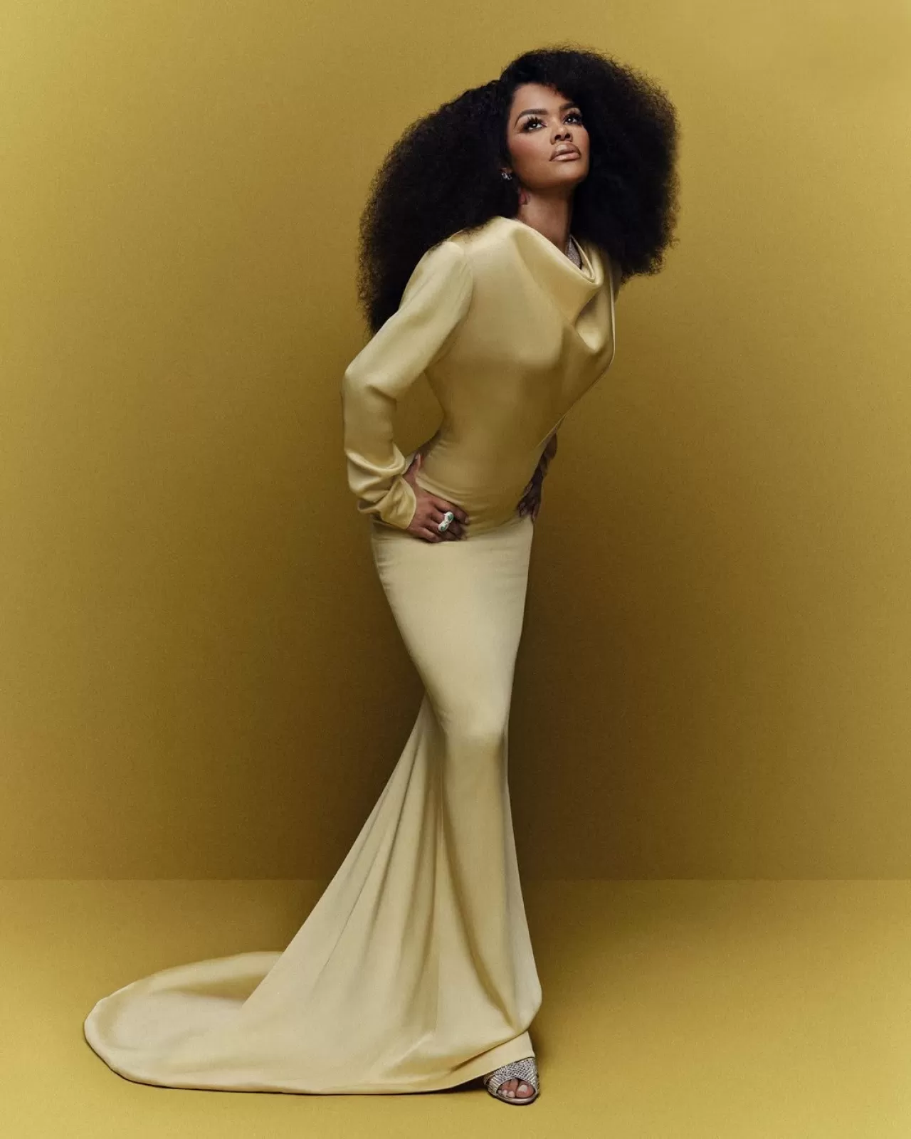 Stella McCartney'nin Kış 2025 Koleksiyonu, Teyana Taylor Tarafından Tanıtıldı