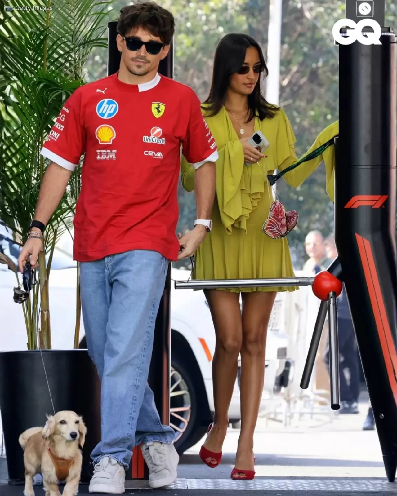 Meksika Grand Prix'sinde Pist Dışı Stil: F1 Pilotları ve Eşleri Moda İlgi Odağı Oldu