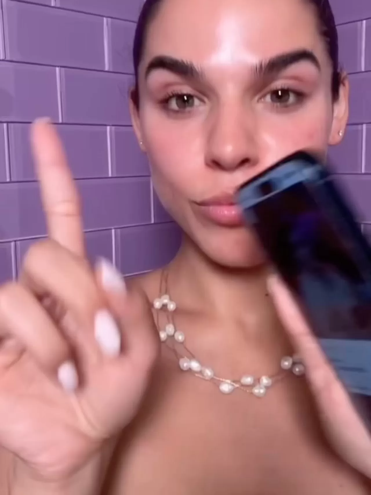 Halloween'de Showgirl İlhamlı Makyaj Trendi: Tarte Cosmetics'in Ürünleri Öne Çıkıyor
