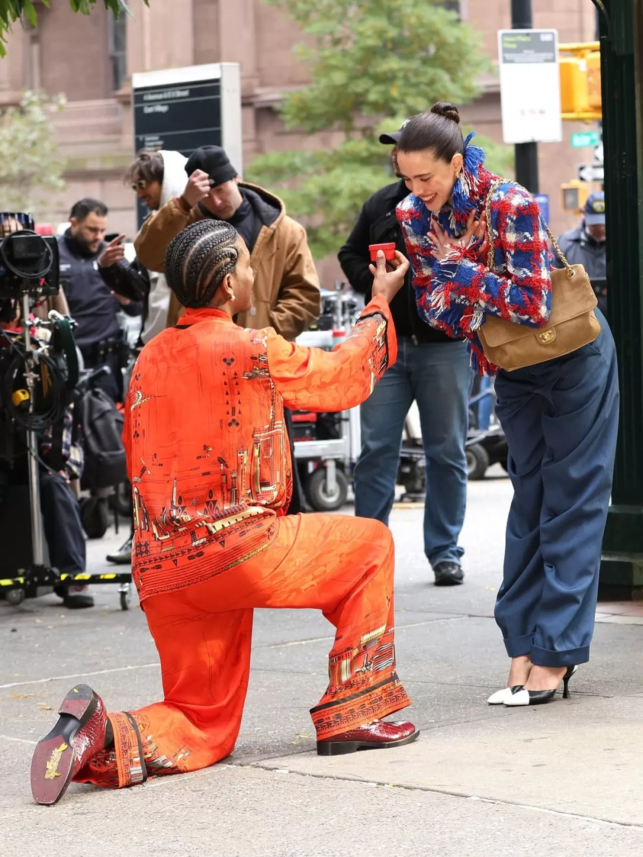 Rihanna ve ASAP Rocky, New York'ta Chanel Reklam Çekiminde Görüntülendi