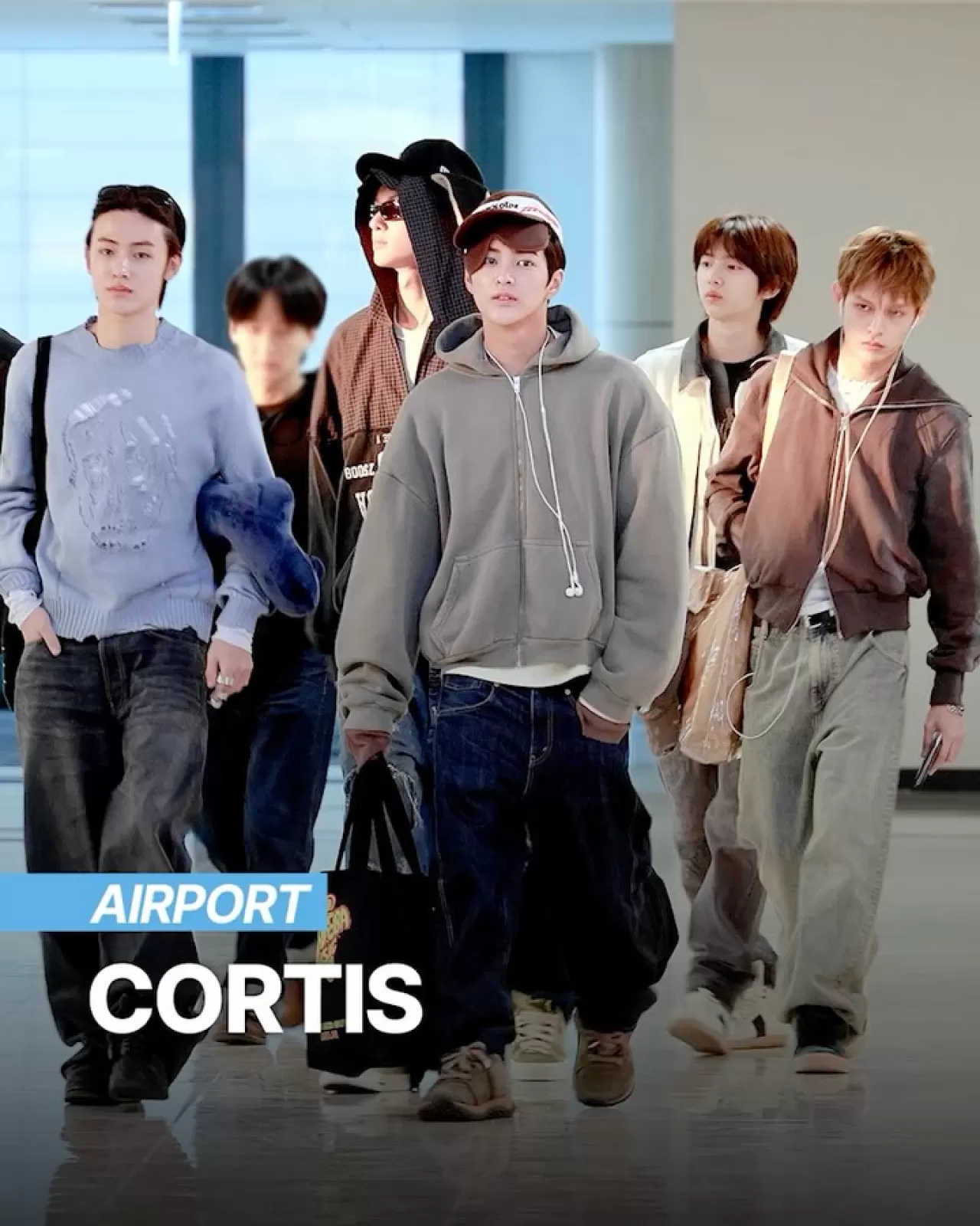 Kore Grubu CORTIS, 30 Ekim 2025'te Kimpo Uluslararası Havalimanı'ndan Yola Çıktı