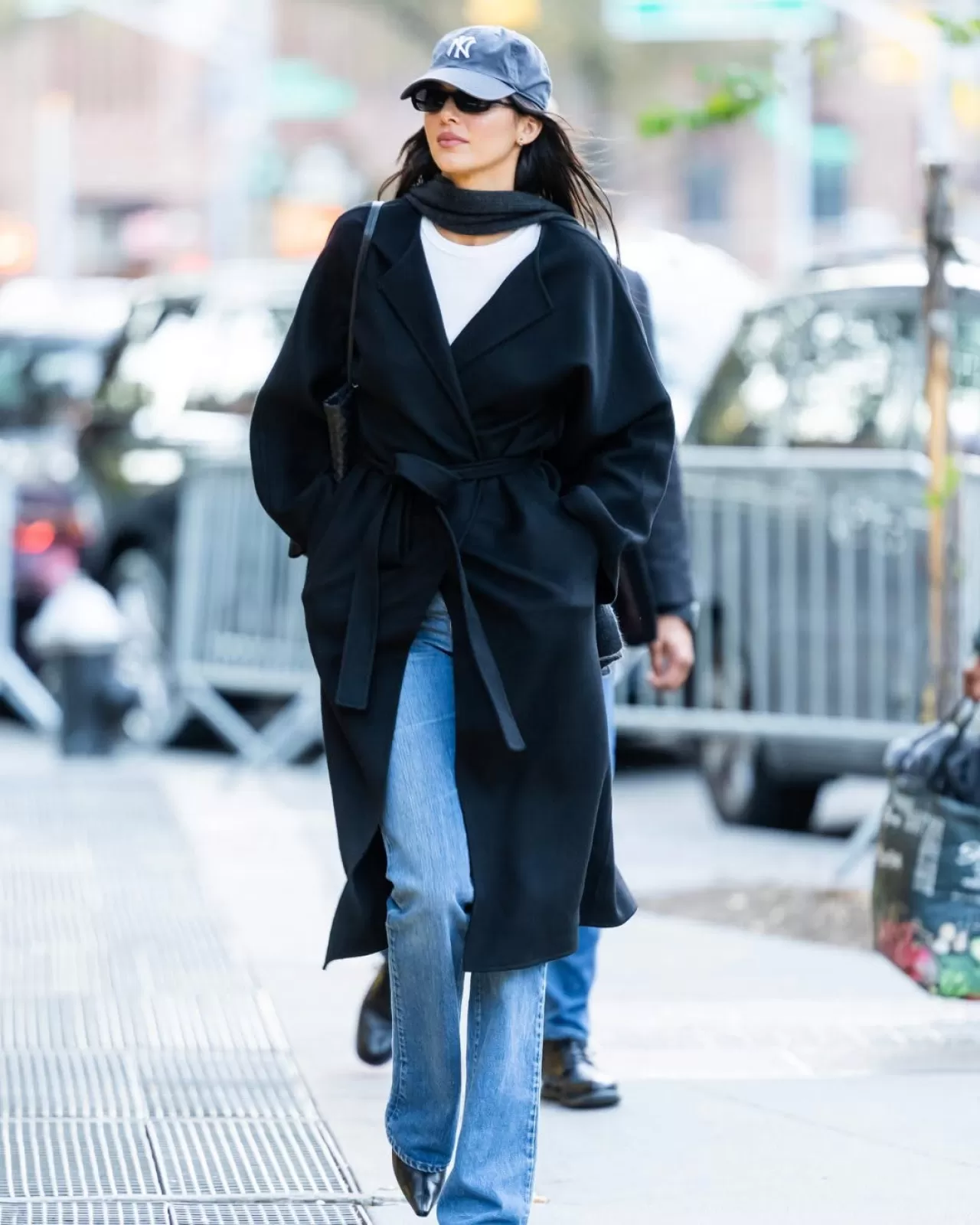 Kendall Jenner, SoHo'da Gündelik Stiliyle Görüntülendi