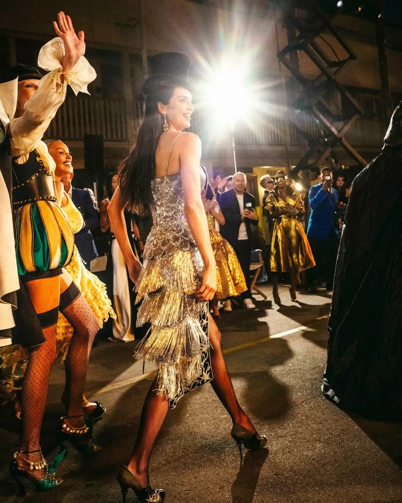 VogueWorld 2025'te Moda ve Sinema Buluştu: Hollywood Tarihi Kostümleriyle Unutulmaz Bir Gece