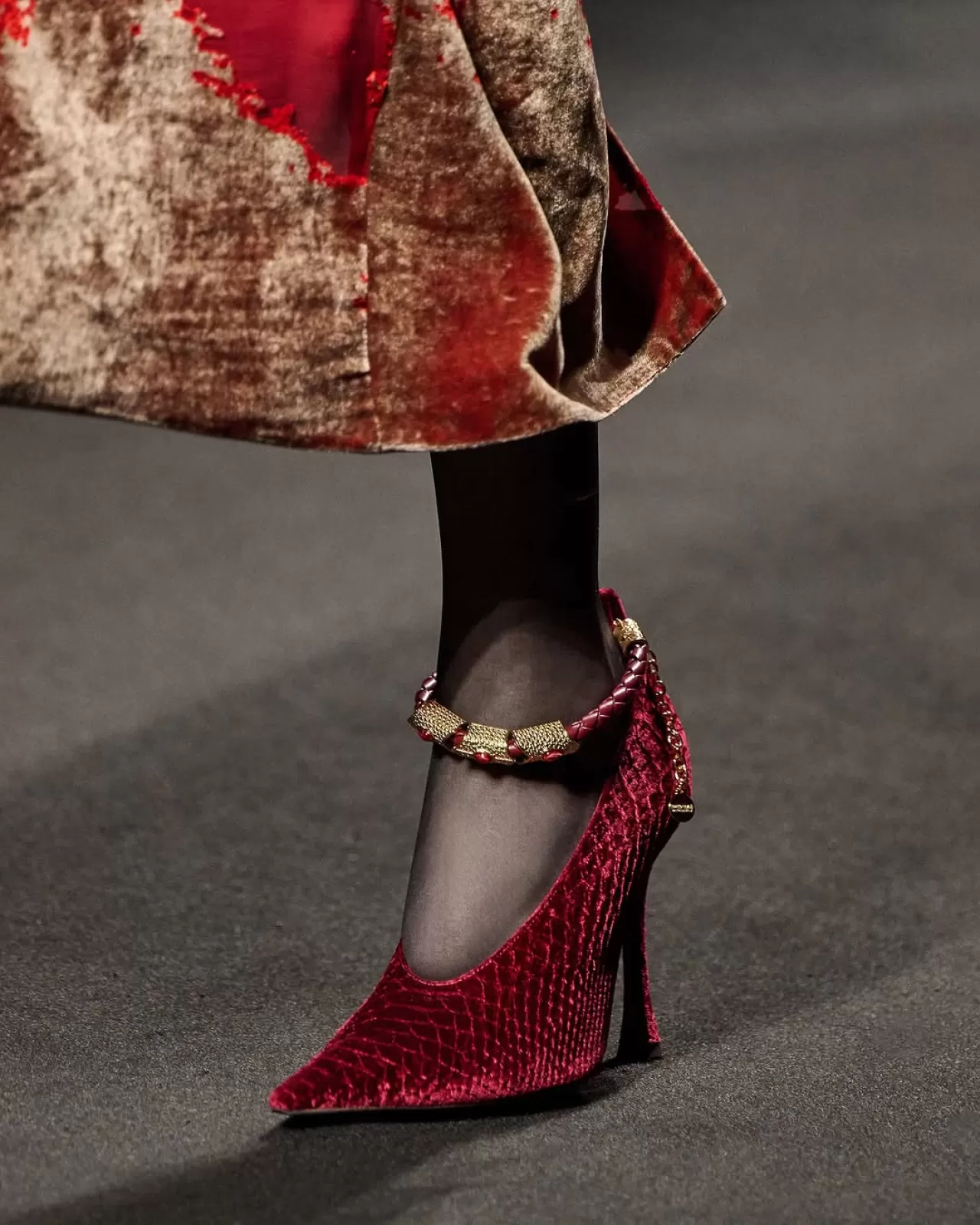 Roberto Cavalli'dan Pompeii Future Temalı Son Koleksiyon